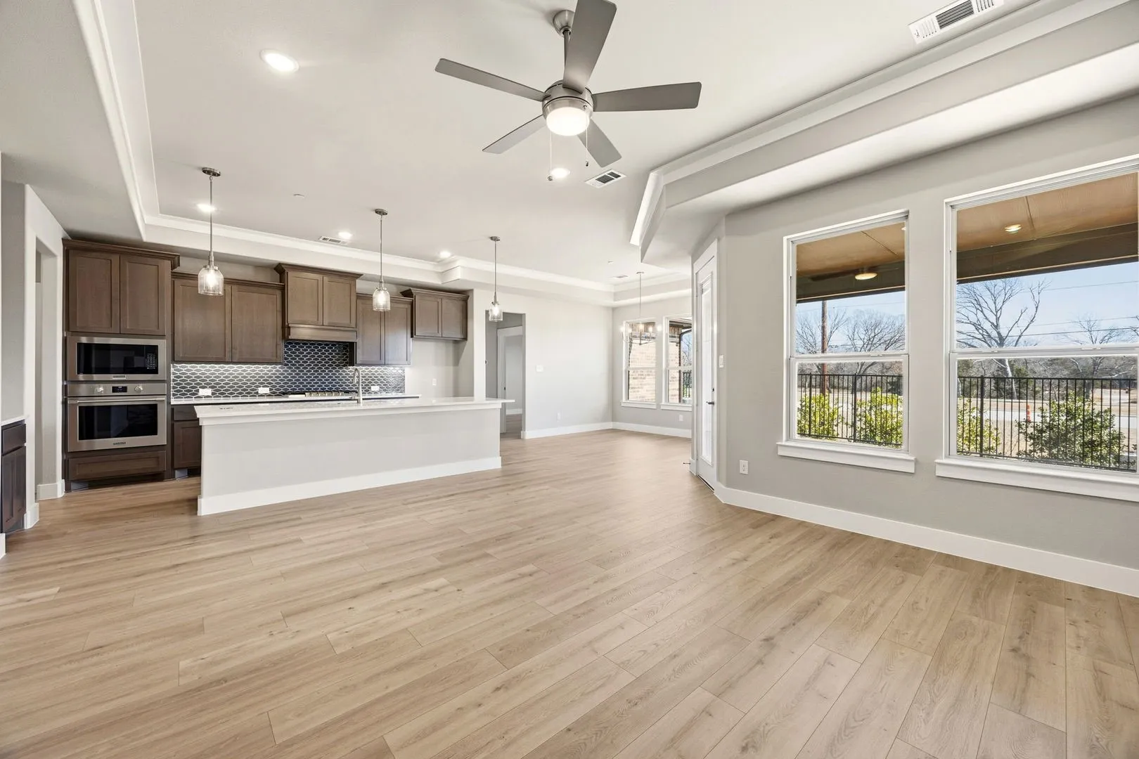 10-web-or-mls-191-pomona-crk.jpg