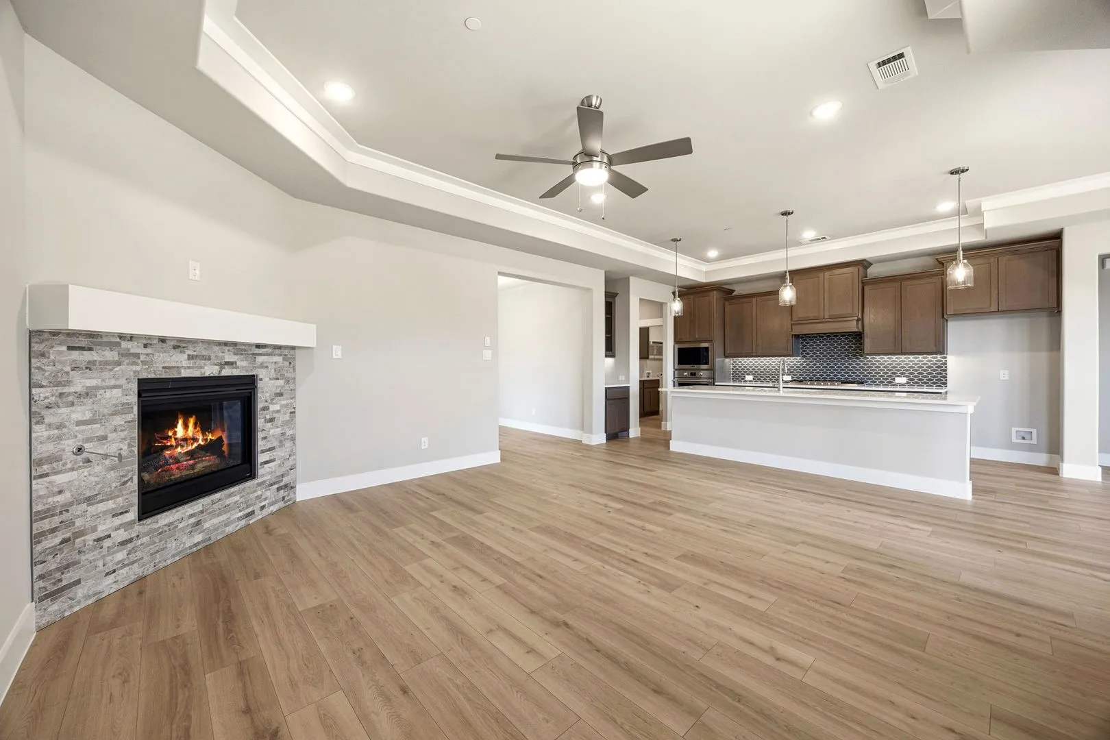 9-web-or-mls-191-pomona-crk.jpg