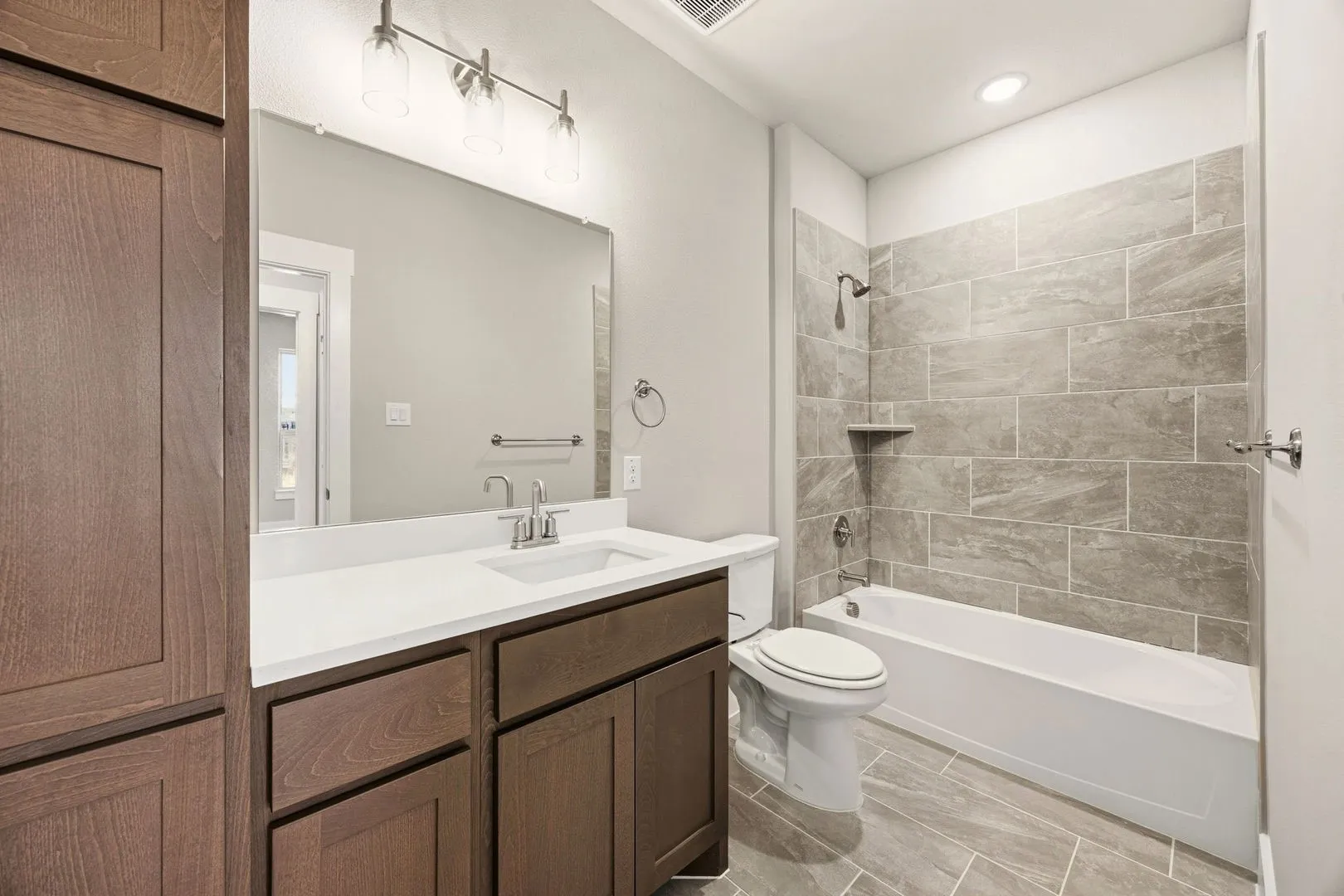 25-web-or-mls-191-pomona-crk.jpg
