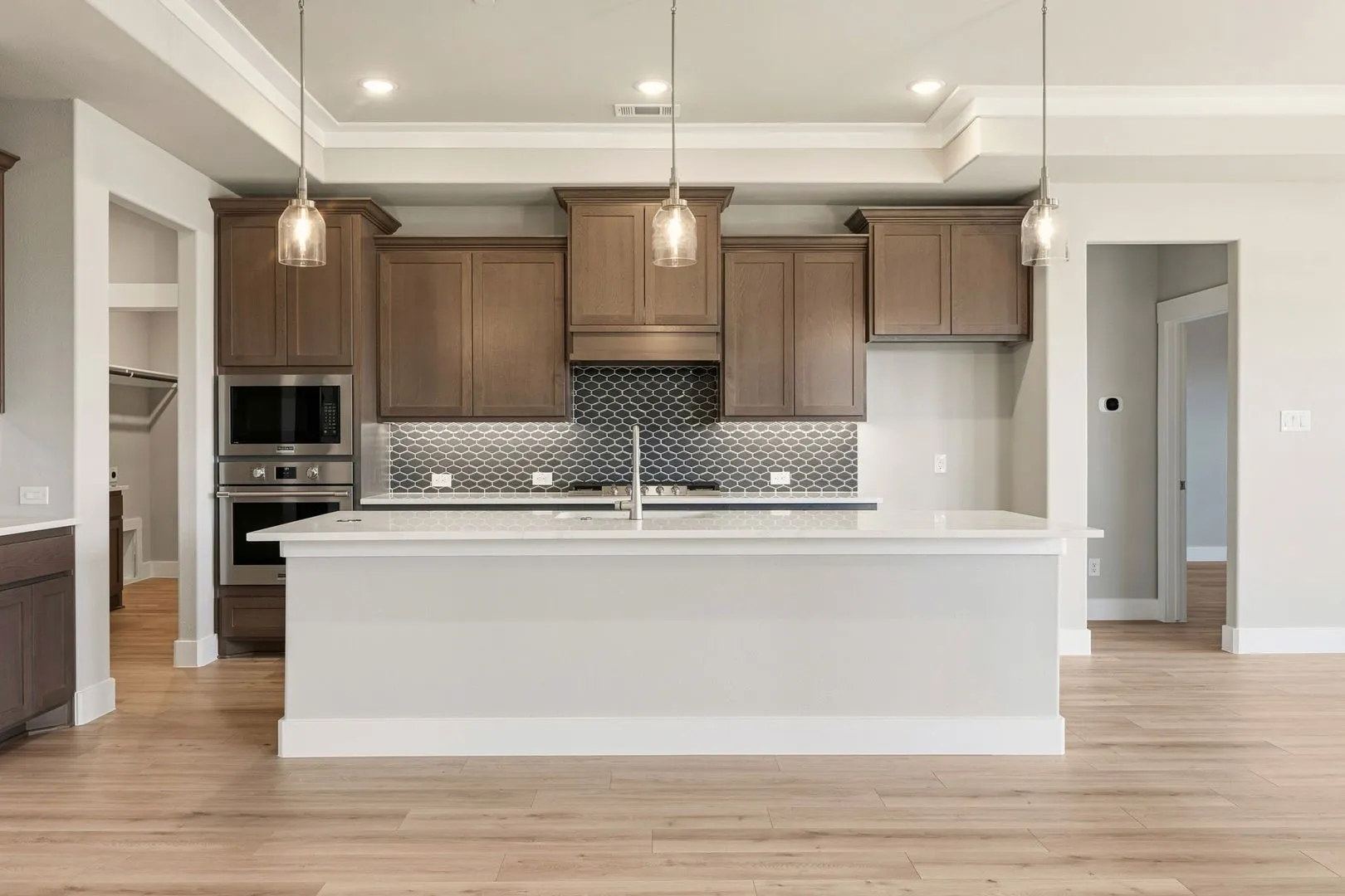 11-web-or-mls-191-pomona-crk.jpg