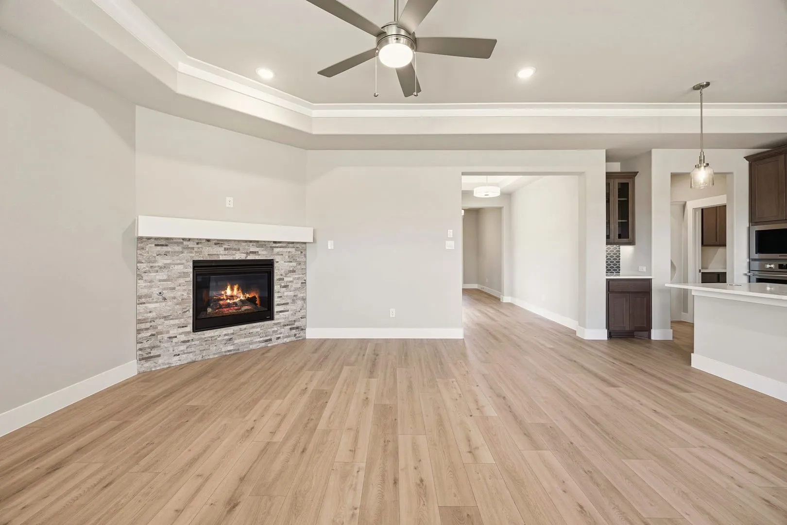 8-web-or-mls-191-pomona-crk.jpg
