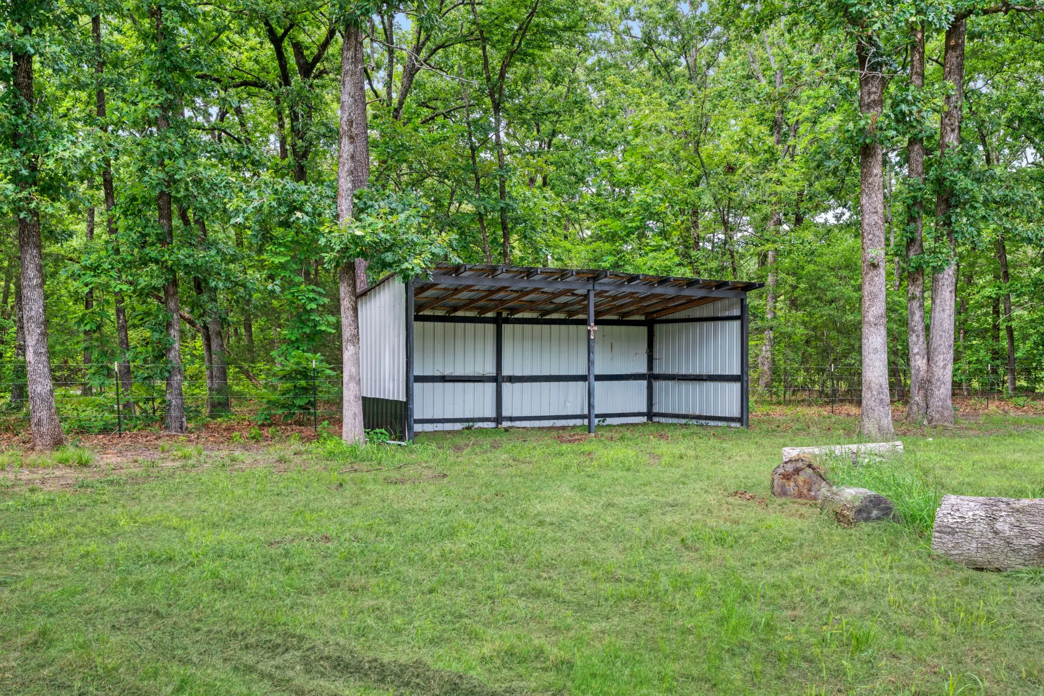 Single Family Residence For Sale in Red River (TX) County , 2361 CR 2131, Detroit, Texas 75436, 2 Bedroom, 3 Bathroom, Garage spaces, 1,649 Sqft, built in 2023, mls#21338402, Real Estate Agent in Detroit, Homes For Sale in Red River (TX) county, Homes For Sale in Detroit, Realtor in Detroit Texas, Real Estate Brokerage Independent Realty Texas, Luminita Cordes Realtor