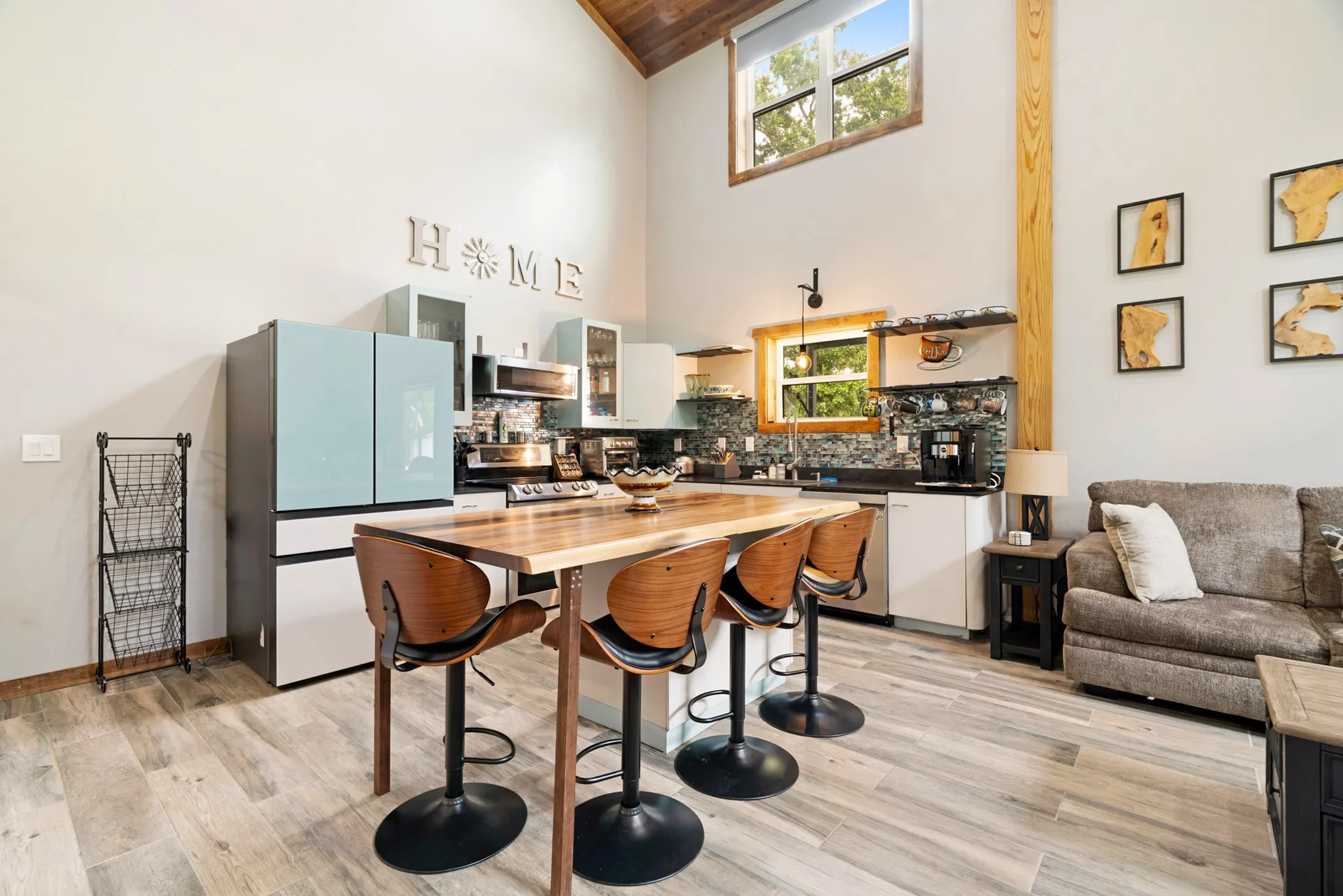 Single Family Residence For Sale in Red River (TX) County , 2361 CR 2131, Detroit, Texas 75436, 2 Bedroom, 3 Bathroom, Garage spaces, 1,649 Sqft, built in 2023, mls#21338402, Real Estate Agent in Detroit, Homes For Sale in Red River (TX) county, Homes For Sale in Detroit, Realtor in Detroit Texas, Real Estate Brokerage Independent Realty Texas, Luminita Cordes Realtor