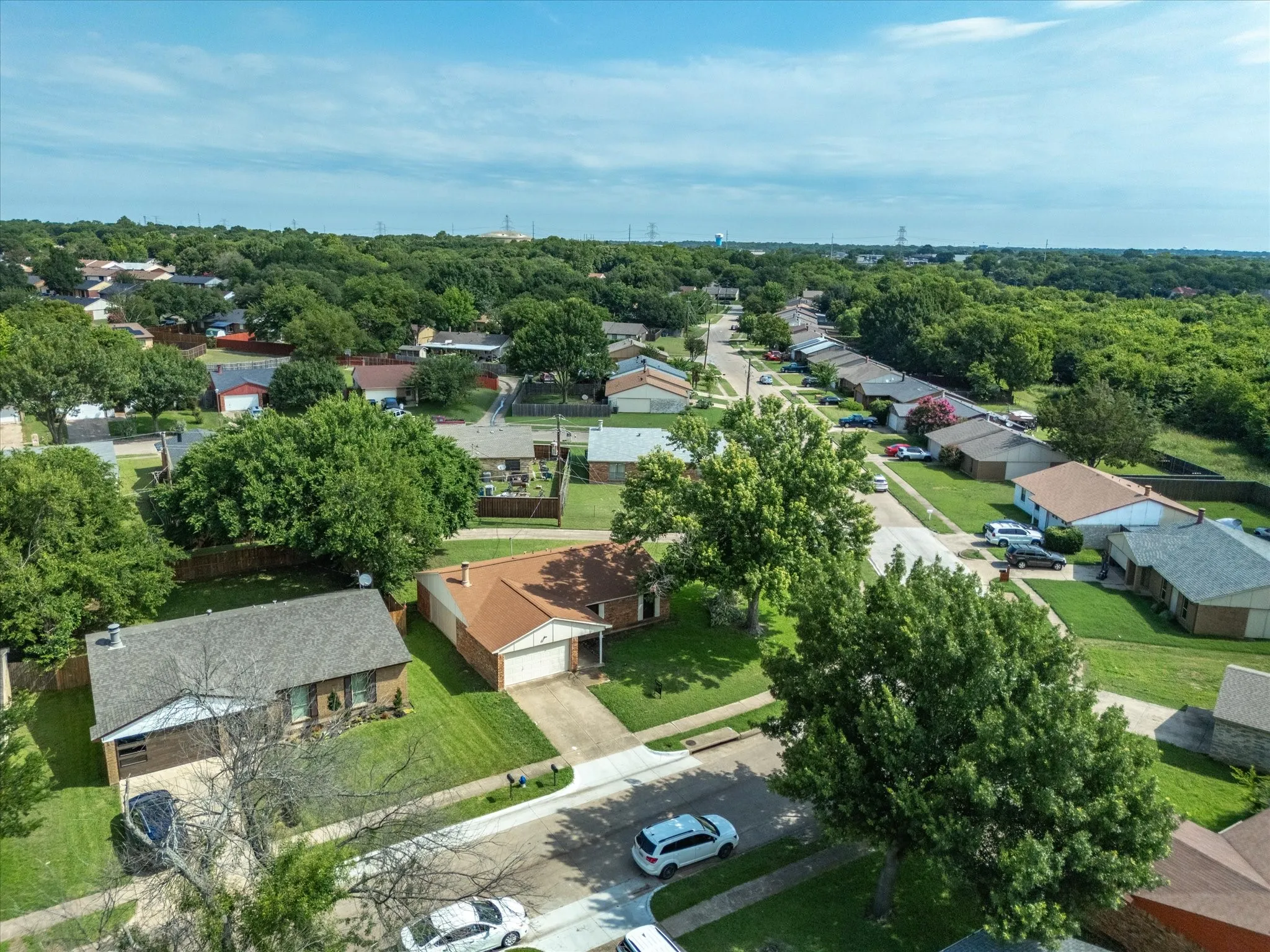 Single Family Residence For Rent in Dallas County , 10217 Ironwood Lane, Dallas, Texas 75249, 3 Bedroom, 2 Bathroom, 1 Garage spaces, 1,398 Sqft, built in 1979, mls#21343296, Real Estate Agent in Dallas, Homes For Rent in Dallas county, Homes For Rent in Dallas, Realtor in Dallas Texas, Real Estate Brokerage Independent Realty Texas, Luminita Cordes Realtor