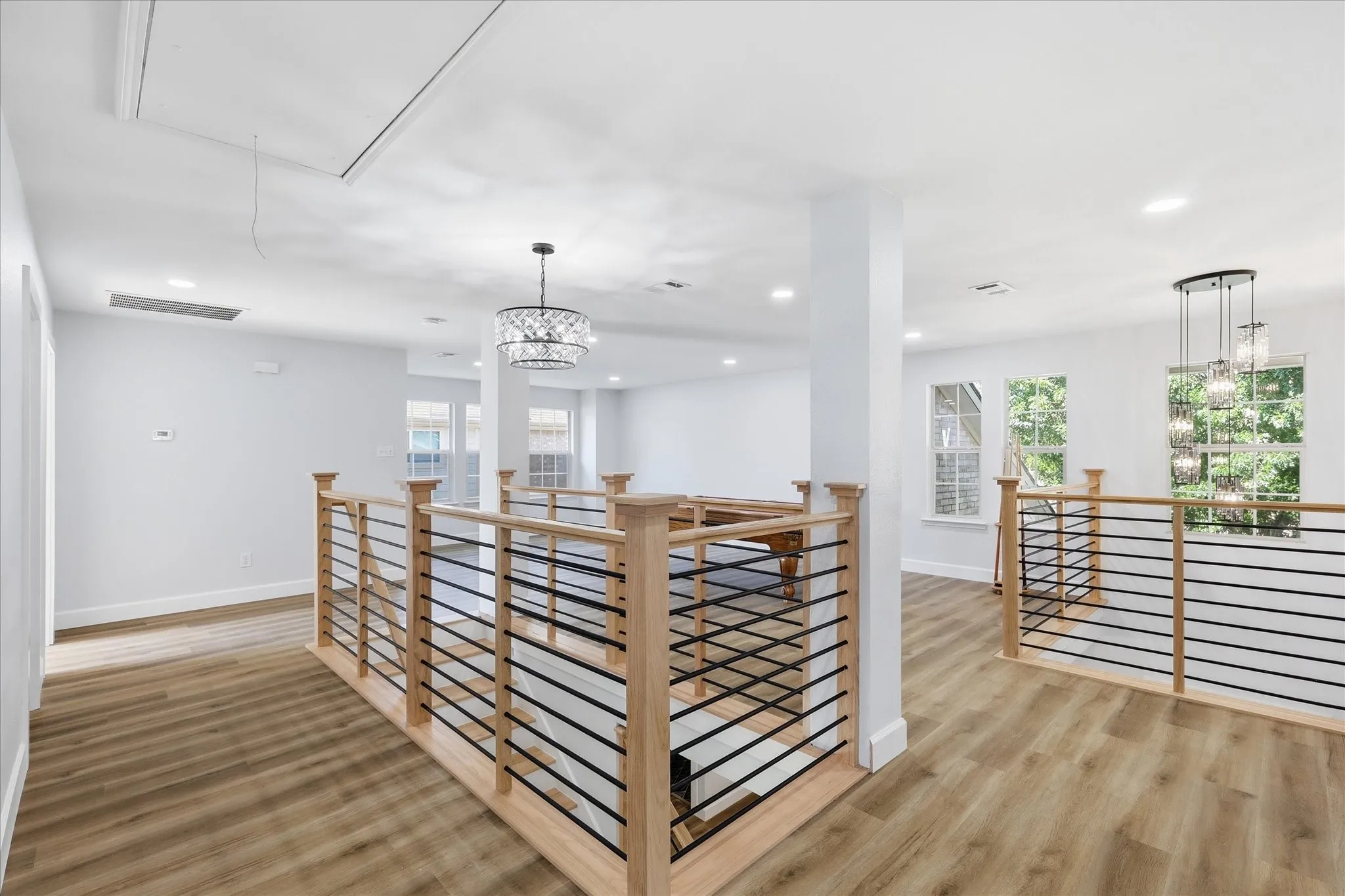 Single Family Residence For Sale in Tarrant County , 5644 Meadows Way, North Richland Hills, Texas 76180, 5 Bedroom, 4 Bathroom, 2 Garage spaces, 3,309 Sqft, built in 2001, mls#21343307, Real Estate Agent in North Richland Hills, Homes For Sale in Tarrant county, Homes For Sale in North Richland Hills, Realtor in North Richland Hills Texas, Real Estate Brokerage Independent Realty Texas, Luminita Cordes Realtor