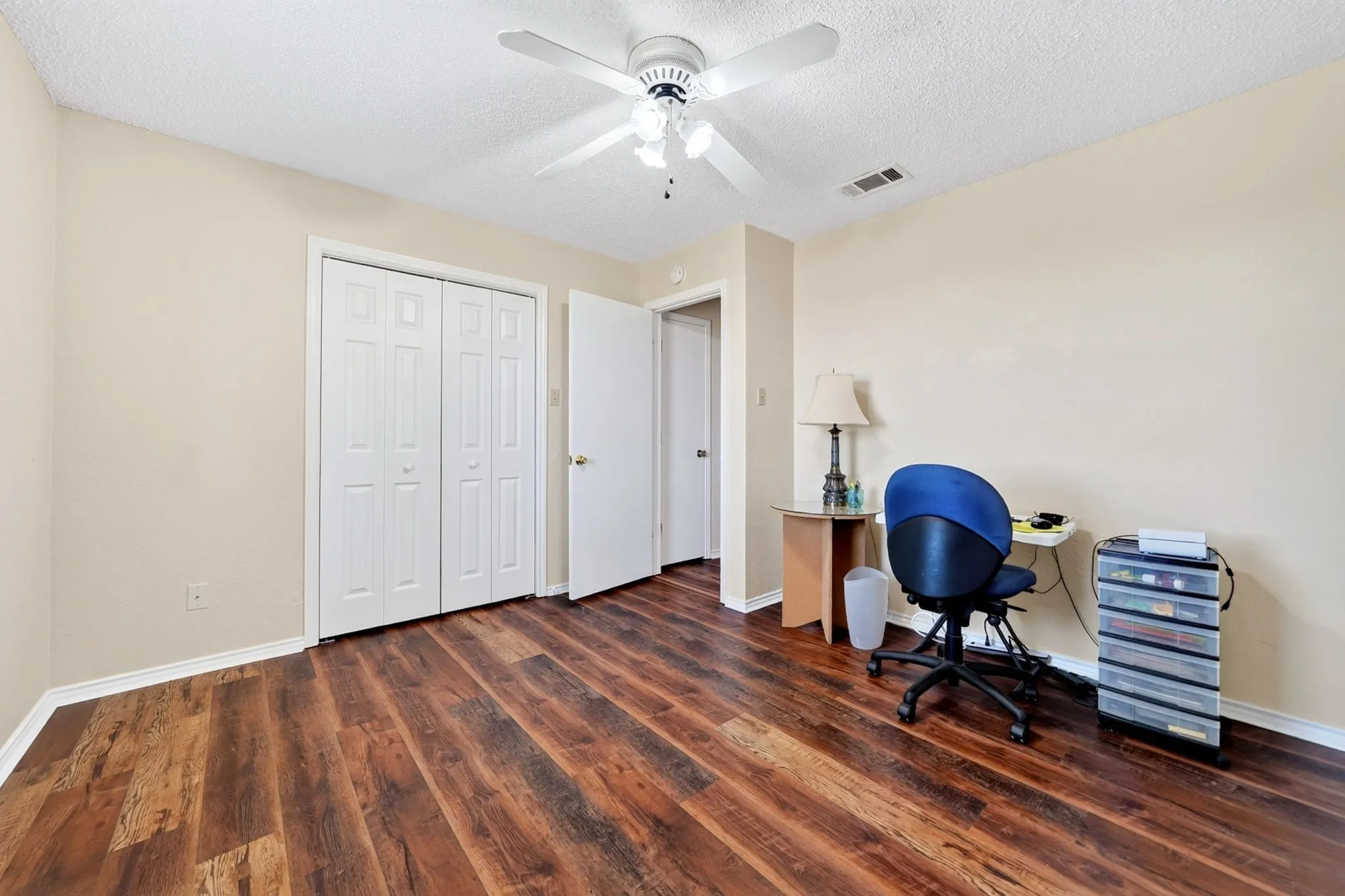 Single Family Residence For Sale in Hunt County , 7261 State Highway 50, Commerce, Texas 75428, 3 Bedroom, 2 Bathroom, 2 Garage spaces, 1,617 Sqft, built in 1989, mls#21343319, Real Estate Agent in Commerce, Homes For Sale in Hunt county, Homes For Sale in Commerce, Realtor in Commerce Texas, Real Estate Brokerage Independent Realty Texas, Luminita Cordes Realtor