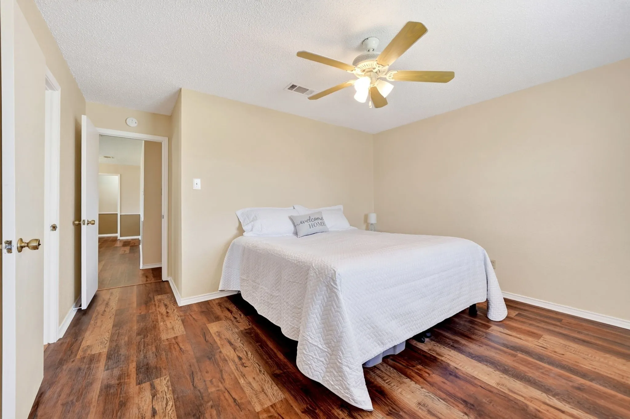 Single Family Residence For Sale in Hunt County , 7261 State Highway 50, Commerce, Texas 75428, 3 Bedroom, 2 Bathroom, 2 Garage spaces, 1,617 Sqft, built in 1989, mls#21343319, Real Estate Agent in Commerce, Homes For Sale in Hunt county, Homes For Sale in Commerce, Realtor in Commerce Texas, Real Estate Brokerage Independent Realty Texas, Luminita Cordes Realtor