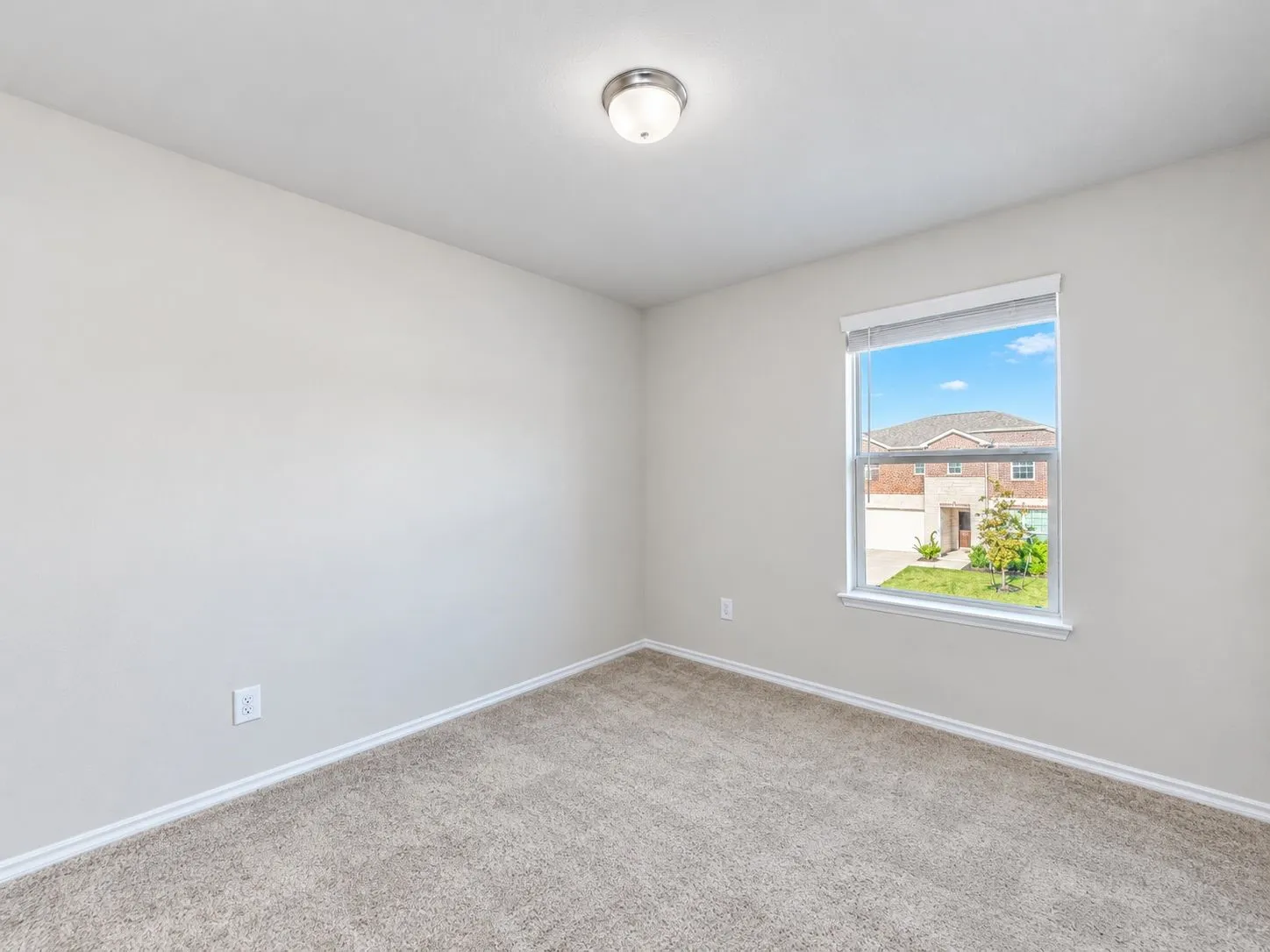 Single Family Residence For Rent in Collin County , 902 Feldspar Way, Princeton, Texas 75407, 4 Bedroom, 3 Bathroom, 2 Garage spaces, 2,358 Sqft, built in 2022, mls#21339565, Real Estate Agent in Princeton, Homes For Rent in Collin county, Homes For Rent in Princeton, Realtor in Princeton Texas, Real Estate Brokerage Independent Realty Texas, Luminita Cordes Realtor