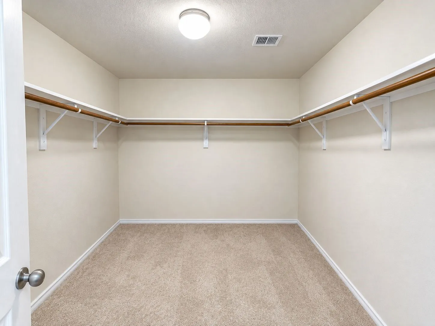 Single Family Residence For Rent in Collin County , 902 Feldspar Way, Princeton, Texas 75407, 4 Bedroom, 3 Bathroom, 2 Garage spaces, 2,358 Sqft, built in 2022, mls#21339565, Real Estate Agent in Princeton, Homes For Rent in Collin county, Homes For Rent in Princeton, Realtor in Princeton Texas, Real Estate Brokerage Independent Realty Texas, Luminita Cordes Realtor