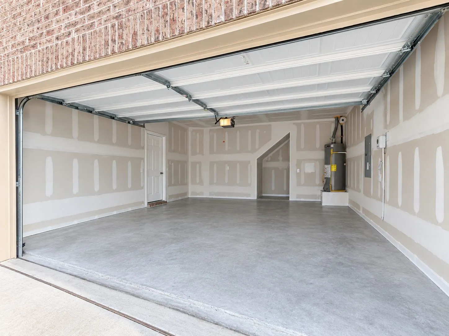 Single Family Residence For Rent in Collin County , 902 Feldspar Way, Princeton, Texas 75407, 4 Bedroom, 3 Bathroom, 2 Garage spaces, 2,358 Sqft, built in 2022, mls#21339565, Real Estate Agent in Princeton, Homes For Rent in Collin county, Homes For Rent in Princeton, Realtor in Princeton Texas, Real Estate Brokerage Independent Realty Texas, Luminita Cordes Realtor