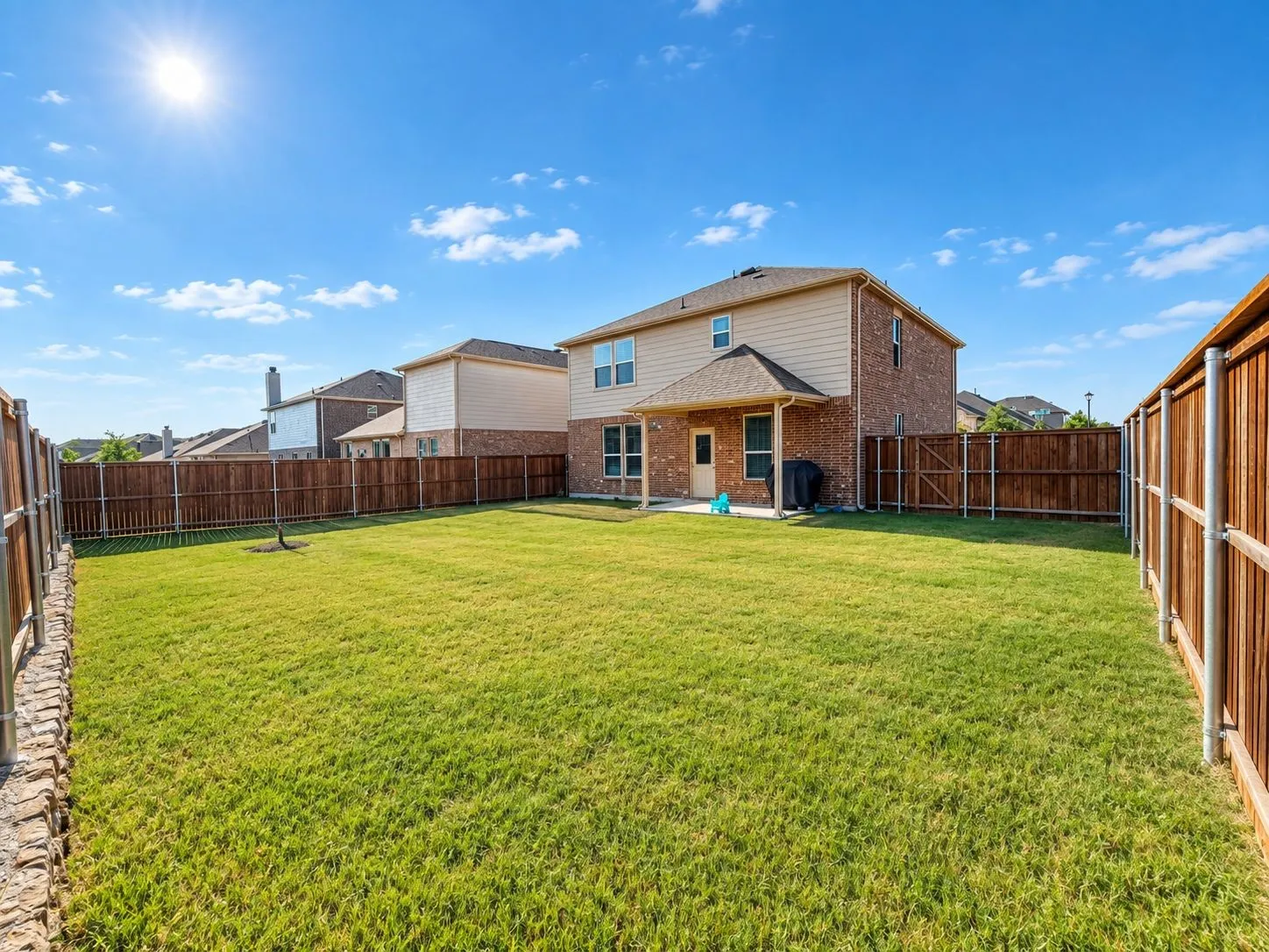 Single Family Residence For Rent in Collin County , 902 Feldspar Way, Princeton, Texas 75407, 4 Bedroom, 3 Bathroom, 2 Garage spaces, 2,358 Sqft, built in 2022, mls#21339565, Real Estate Agent in Princeton, Homes For Rent in Collin county, Homes For Rent in Princeton, Realtor in Princeton Texas, Real Estate Brokerage Independent Realty Texas, Luminita Cordes Realtor
