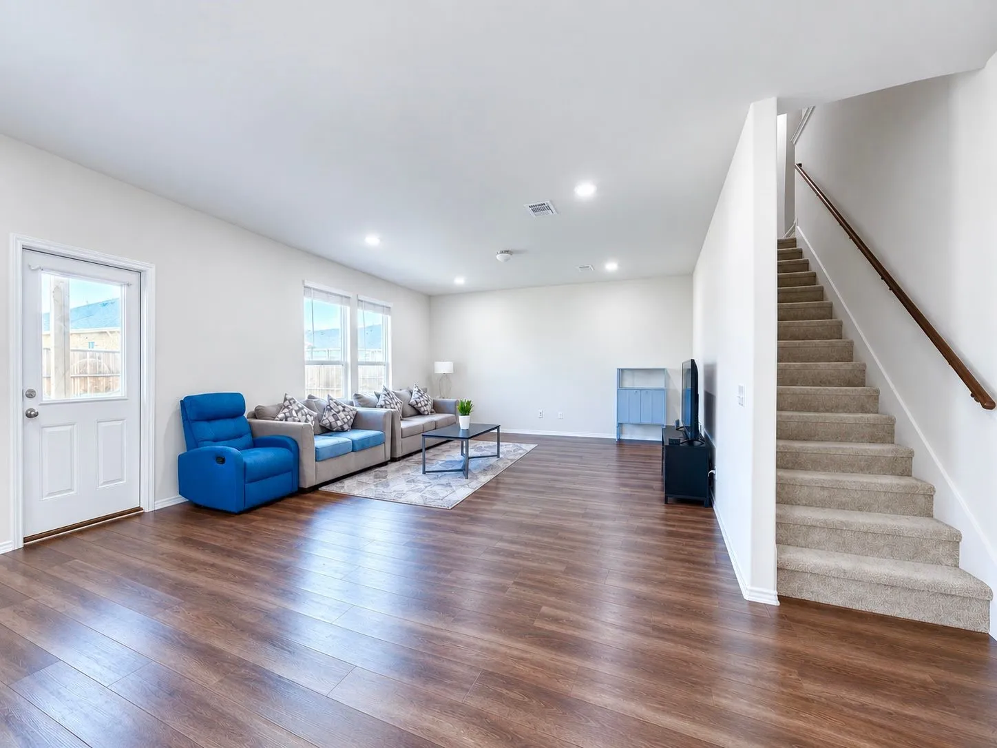 Single Family Residence For Rent in Collin County , 902 Feldspar Way, Princeton, Texas 75407, 4 Bedroom, 3 Bathroom, 2 Garage spaces, 2,358 Sqft, built in 2022, mls#21339565, Real Estate Agent in Princeton, Homes For Rent in Collin county, Homes For Rent in Princeton, Realtor in Princeton Texas, Real Estate Brokerage Independent Realty Texas, Luminita Cordes Realtor