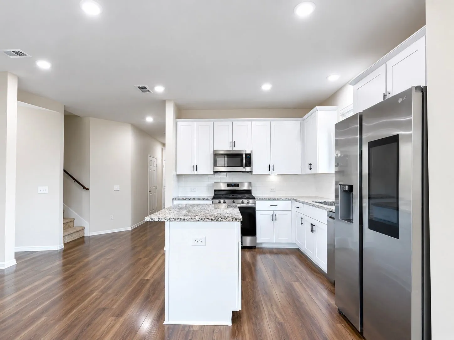 Single Family Residence For Rent in Collin County , 902 Feldspar Way, Princeton, Texas 75407, 4 Bedroom, 3 Bathroom, 2 Garage spaces, 2,358 Sqft, built in 2022, mls#21339565, Real Estate Agent in Princeton, Homes For Rent in Collin county, Homes For Rent in Princeton, Realtor in Princeton Texas, Real Estate Brokerage Independent Realty Texas, Luminita Cordes Realtor