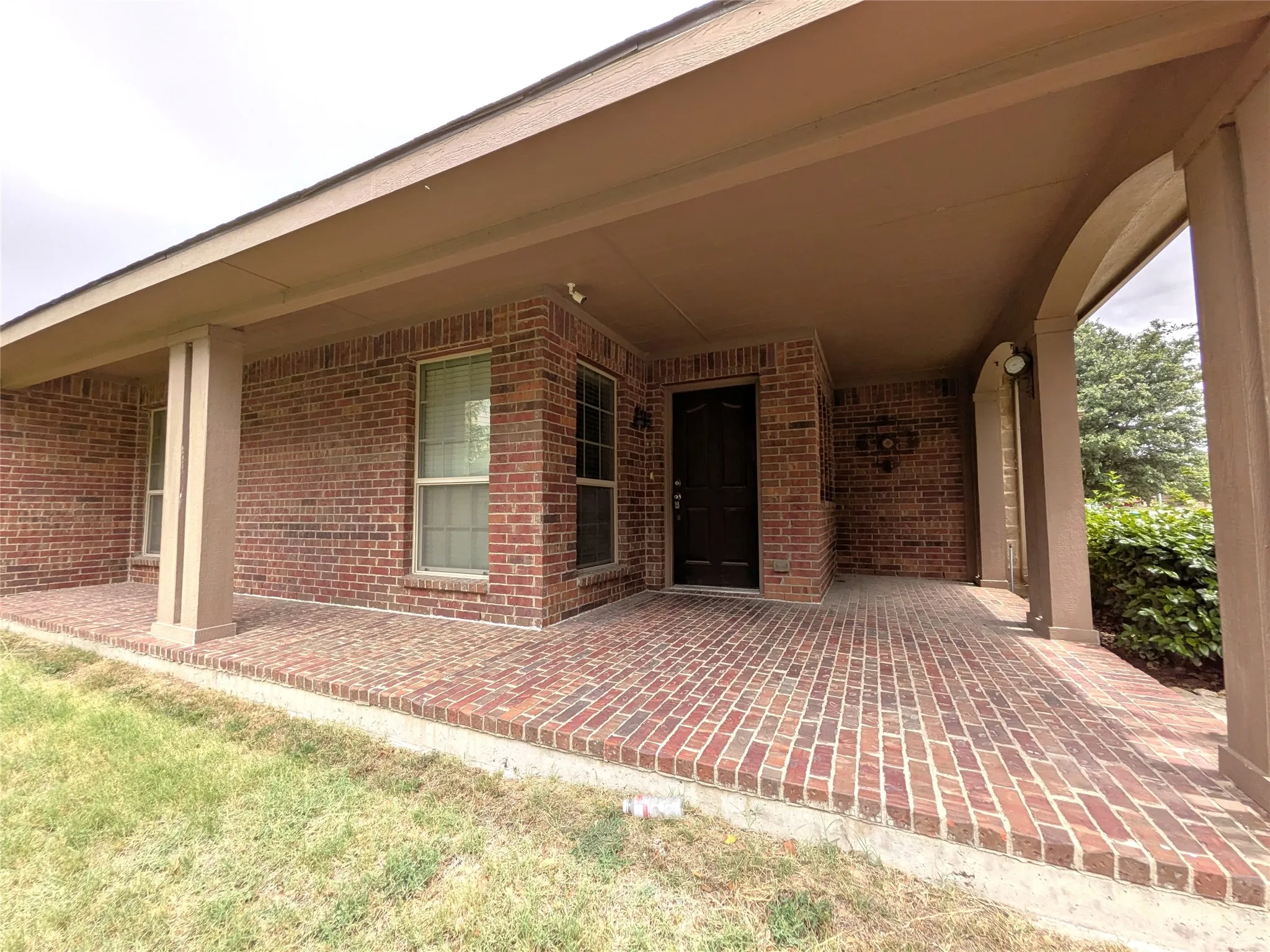 Single Family Residence For Rent in Tarrant County , 14013 Zippo Way, Fort Worth, Texas 76052, 3 Bedroom, 2 Bathroom, 2 Garage spaces, 2,093 Sqft, built in 2010, mls#21343334, Real Estate Agent in Fort Worth, Homes For Rent in Tarrant county, Homes For Rent in Fort Worth, Realtor in Fort Worth Texas, Real Estate Brokerage Independent Realty Texas, Luminita Cordes Realtor