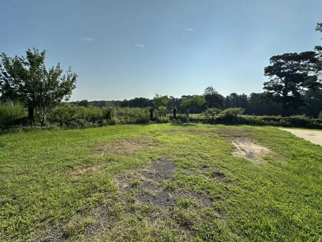 Single Family Residence For Sale in Cass County , 632 County Road 1243, Linden, Texas 75563, 2 Bedroom, 1 Bathroom, 2 Garage spaces, 1,467 Sqft, built in 1975, mls#21343331, Real Estate Agent in Linden, Homes For Sale in Cass county, Homes For Sale in Linden, Realtor in Linden Texas, Real Estate Brokerage Independent Realty Texas, Luminita Cordes Realtor