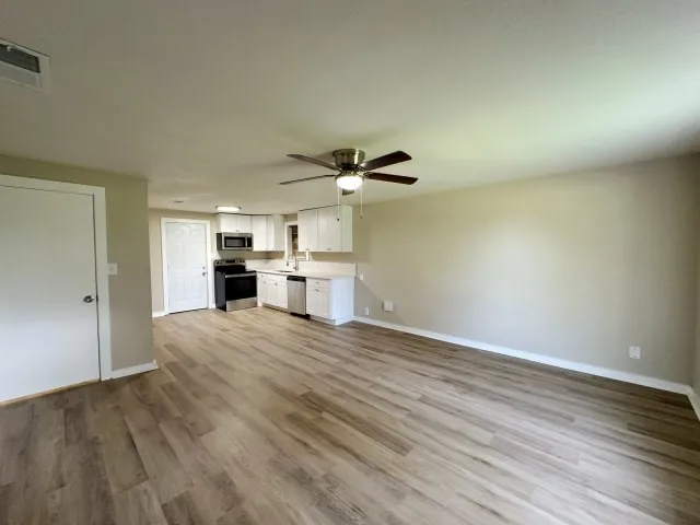 Single Family Residence For Sale in Cass County , 632 County Road 1243, Linden, Texas 75563, 2 Bedroom, 1 Bathroom, 2 Garage spaces, 1,467 Sqft, built in 1975, mls#21343331, Real Estate Agent in Linden, Homes For Sale in Cass county, Homes For Sale in Linden, Realtor in Linden Texas, Real Estate Brokerage Independent Realty Texas, Luminita Cordes Realtor
