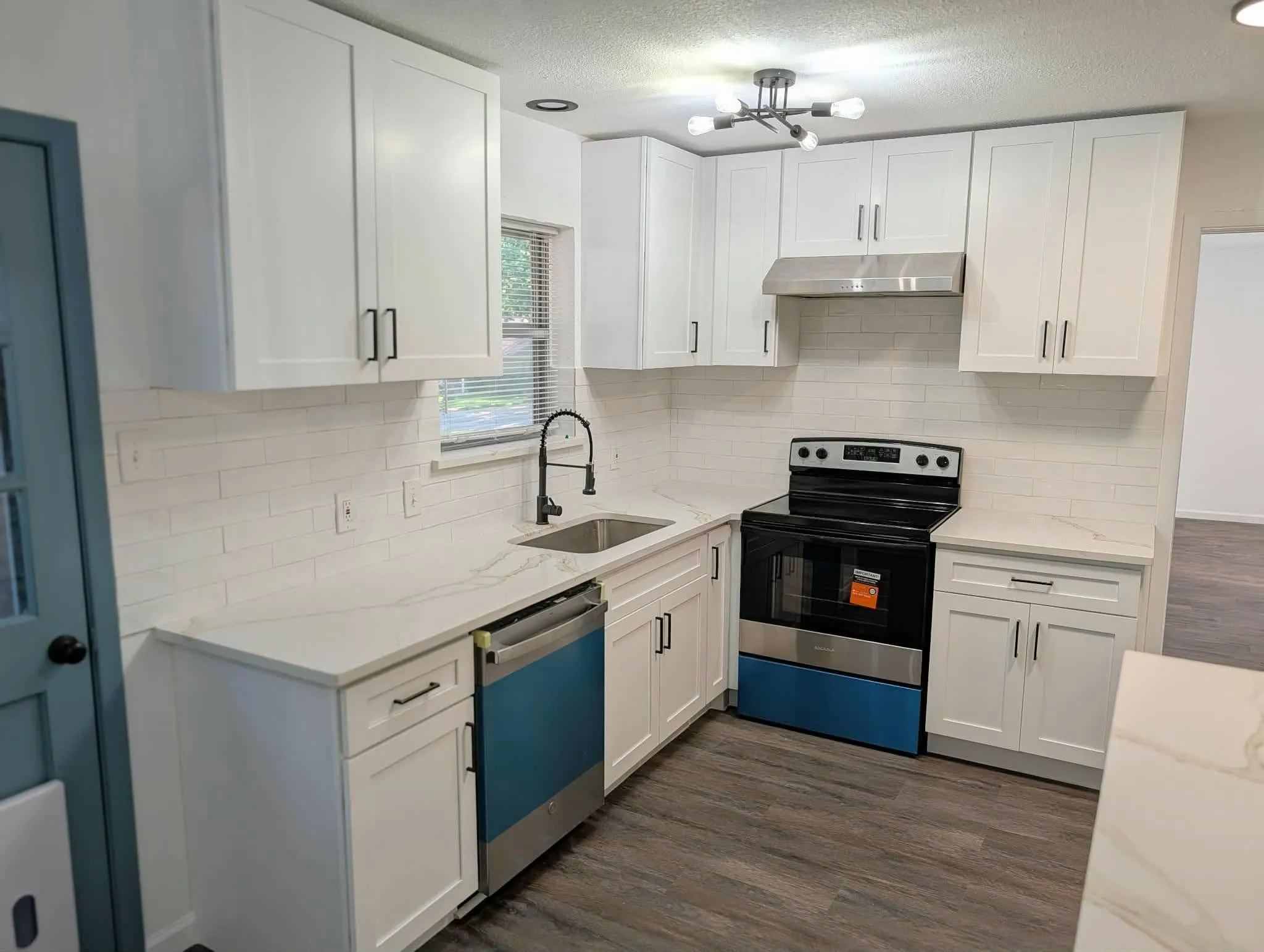 Single Family Residence For Sale in Tarrant County , 1756 Cynthia Lane, Hurst, Texas 76054, 3 Bedroom, 2 Bathroom, 2 Garage spaces, 1,879 Sqft, built in 1967, mls#21343336, Real Estate Agent in Hurst, Homes For Sale in Tarrant county, Homes For Sale in Hurst, Realtor in Hurst Texas, Real Estate Brokerage Independent Realty Texas, Luminita Cordes Realtor