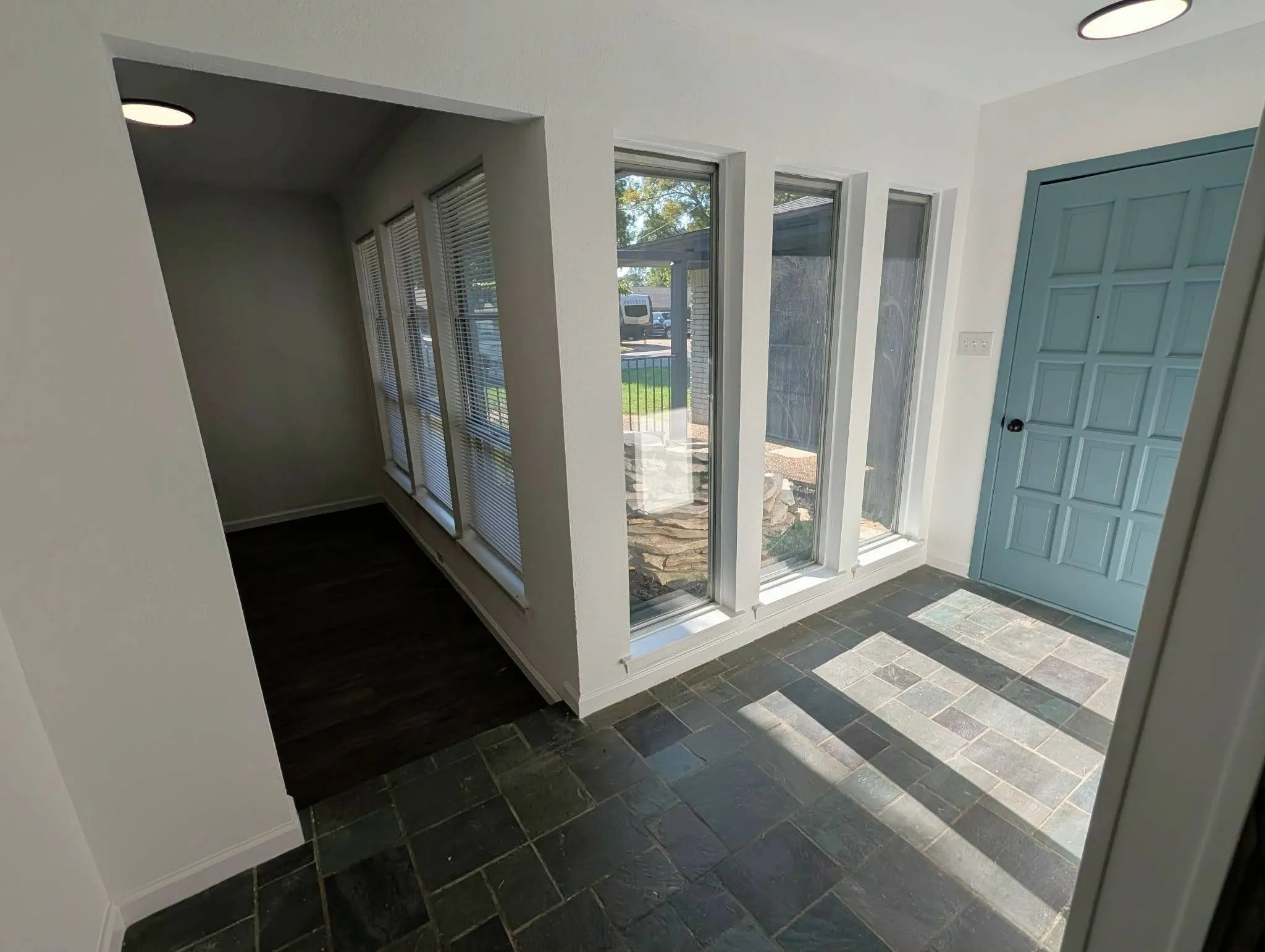 Single Family Residence For Sale in Tarrant County , 1756 Cynthia Lane, Hurst, Texas 76054, 3 Bedroom, 2 Bathroom, 2 Garage spaces, 1,879 Sqft, built in 1967, mls#21343336, Real Estate Agent in Hurst, Homes For Sale in Tarrant county, Homes For Sale in Hurst, Realtor in Hurst Texas, Real Estate Brokerage Independent Realty Texas, Luminita Cordes Realtor