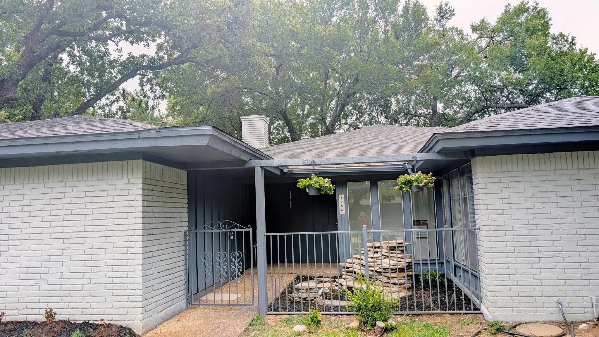Single Family Residence For Sale in Tarrant County , 1756 Cynthia Lane, Hurst, Texas 76054, 3 Bedroom, 2 Bathroom, 2 Garage spaces, 1,879 Sqft, built in 1967, mls#21343336, Real Estate Agent in Hurst, Homes For Sale in Tarrant county, Homes For Sale in Hurst, Realtor in Hurst Texas, Real Estate Brokerage Independent Realty Texas, Luminita Cordes Realtor