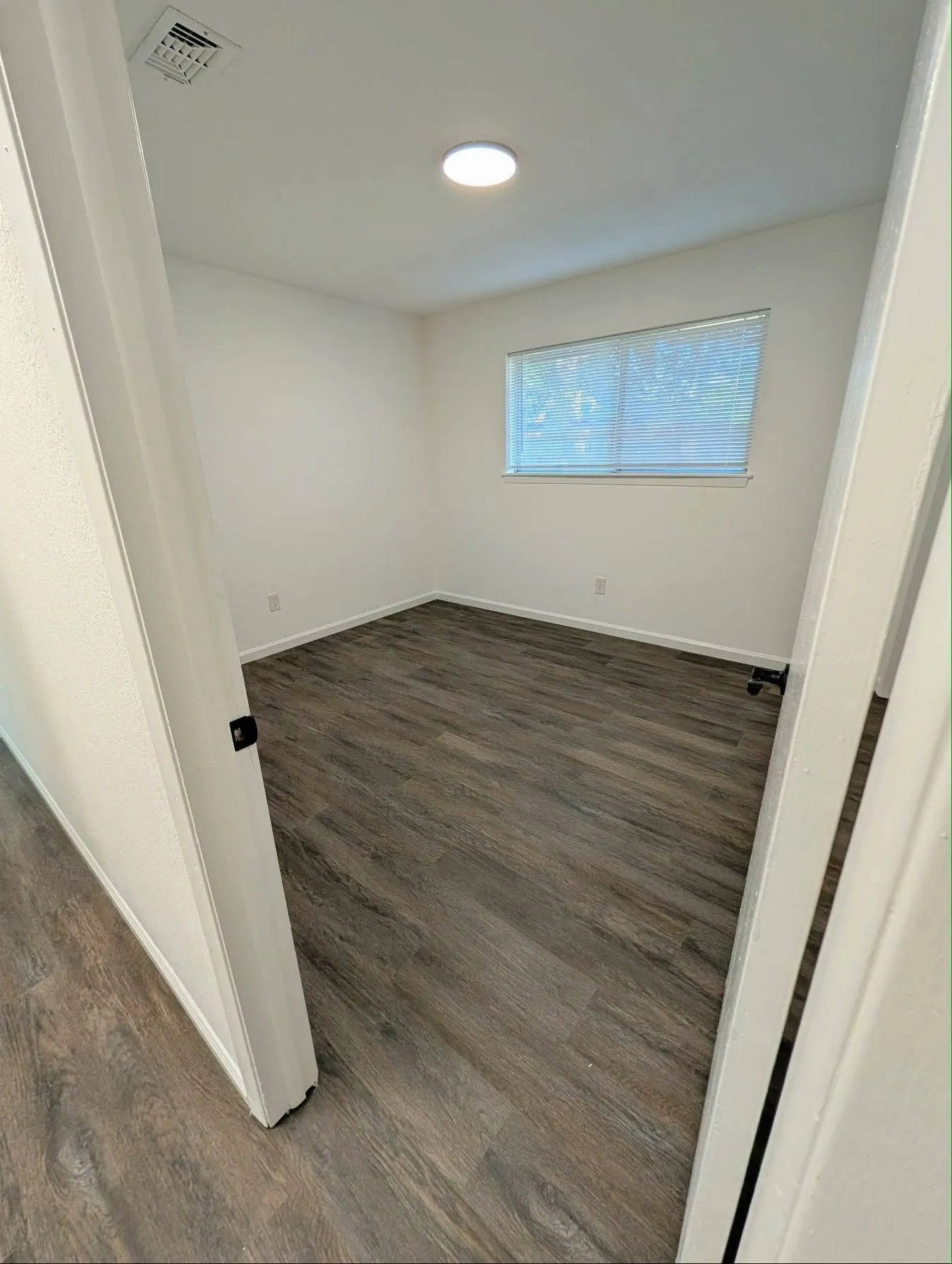 Single Family Residence For Sale in Tarrant County , 1756 Cynthia Lane, Hurst, Texas 76054, 3 Bedroom, 2 Bathroom, 2 Garage spaces, 1,879 Sqft, built in 1967, mls#21343336, Real Estate Agent in Hurst, Homes For Sale in Tarrant county, Homes For Sale in Hurst, Realtor in Hurst Texas, Real Estate Brokerage Independent Realty Texas, Luminita Cordes Realtor