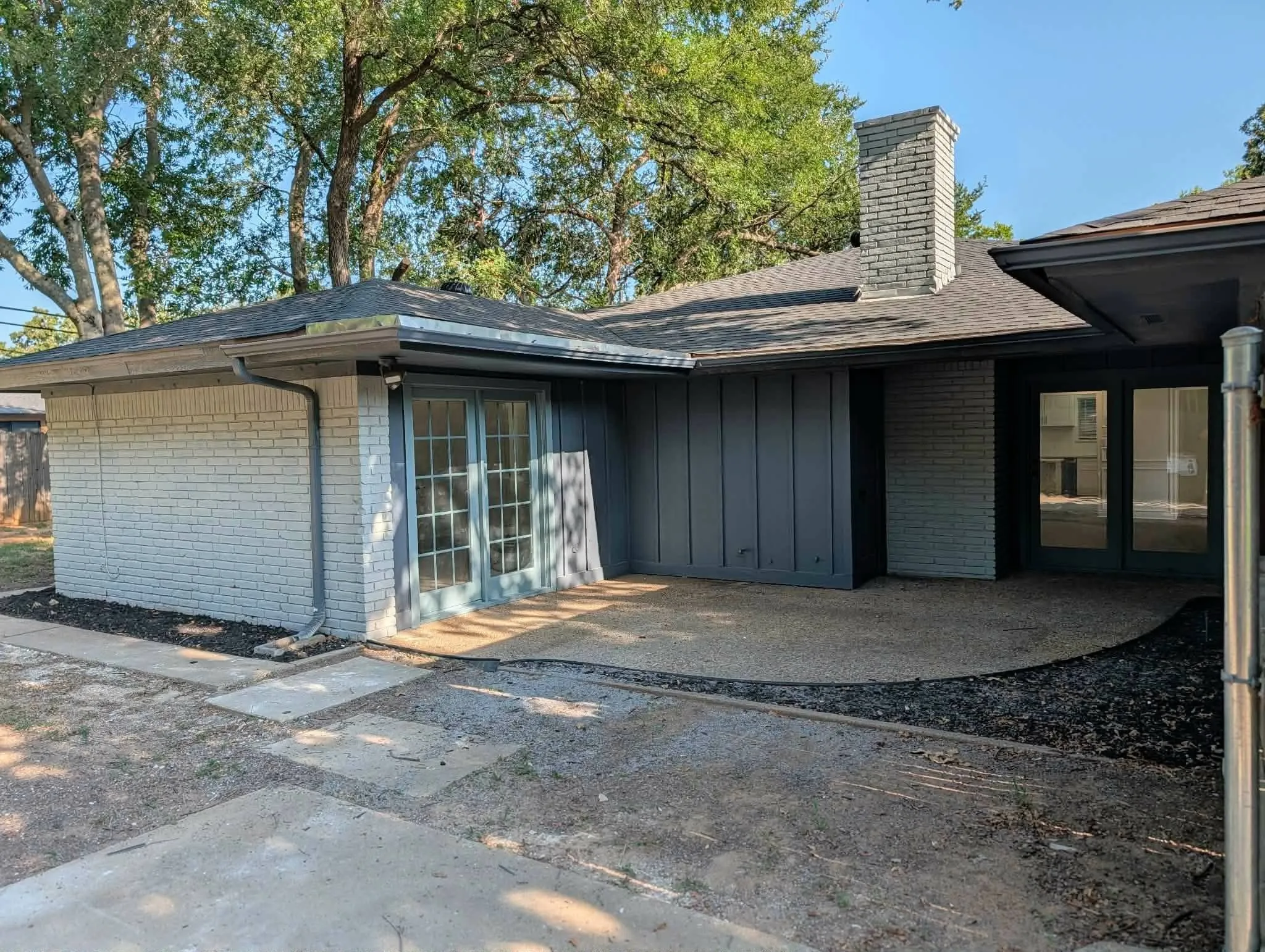 Single Family Residence For Sale in Tarrant County , 1756 Cynthia Lane, Hurst, Texas 76054, 3 Bedroom, 2 Bathroom, 2 Garage spaces, 1,879 Sqft, built in 1967, mls#21343336, Real Estate Agent in Hurst, Homes For Sale in Tarrant county, Homes For Sale in Hurst, Realtor in Hurst Texas, Real Estate Brokerage Independent Realty Texas, Luminita Cordes Realtor
