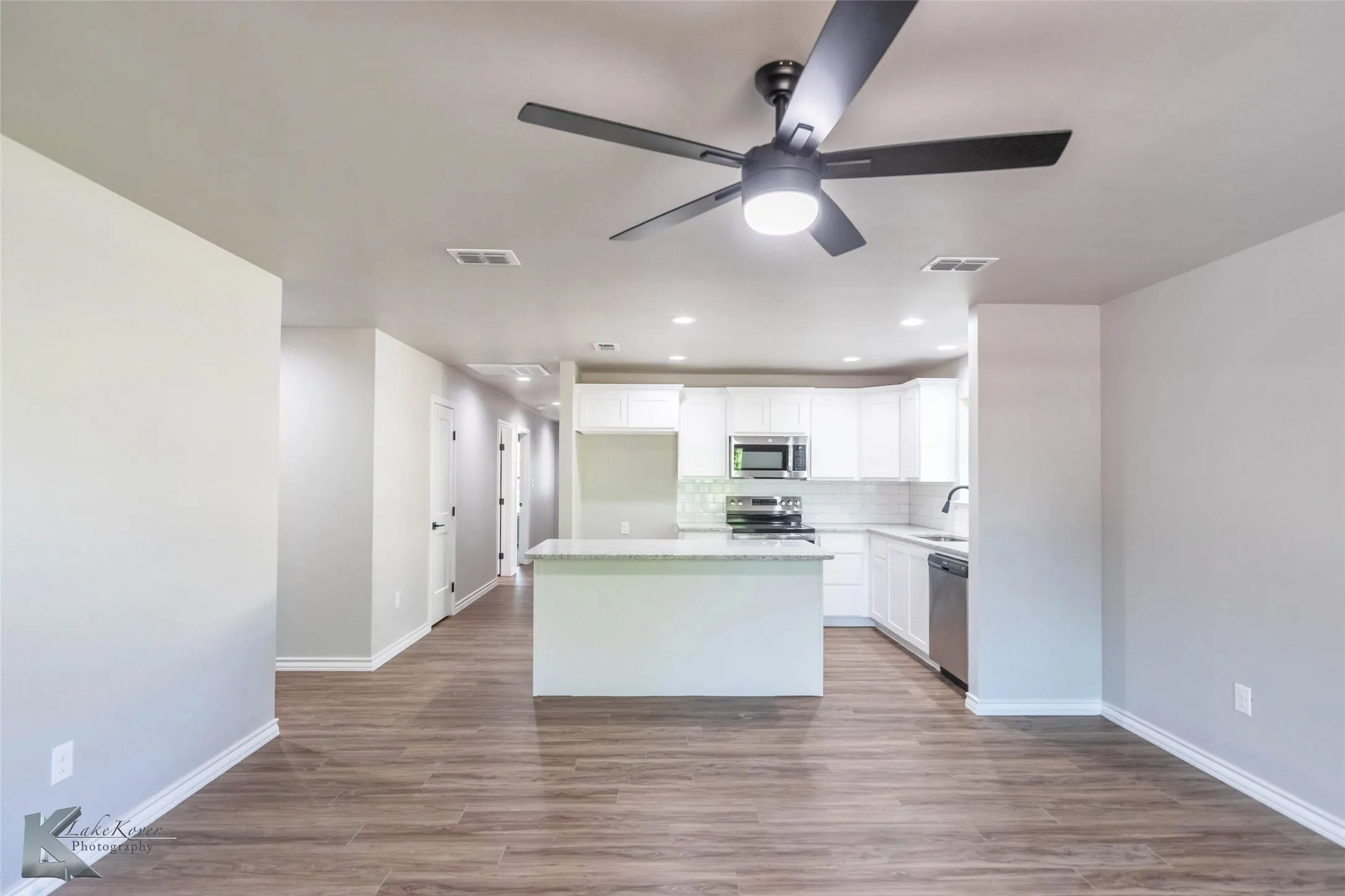 Single Family Residence For Sale in Taylor County , 1842 N 10th Street, Abilene, Texas 79603, 3 Bedroom, 2 Bathroom, 1 Garage spaces, 1,250 Sqft, built in 2026, Price $203,000, mls#21343338, Real Estate Agent in Abilene, Homes For Sale in Taylor county, Homes For Sale in Abilene, Realtor in Abilene Texas, Real Estate Brokerage Independent Realty Texas, Luminita Cordes Realtor