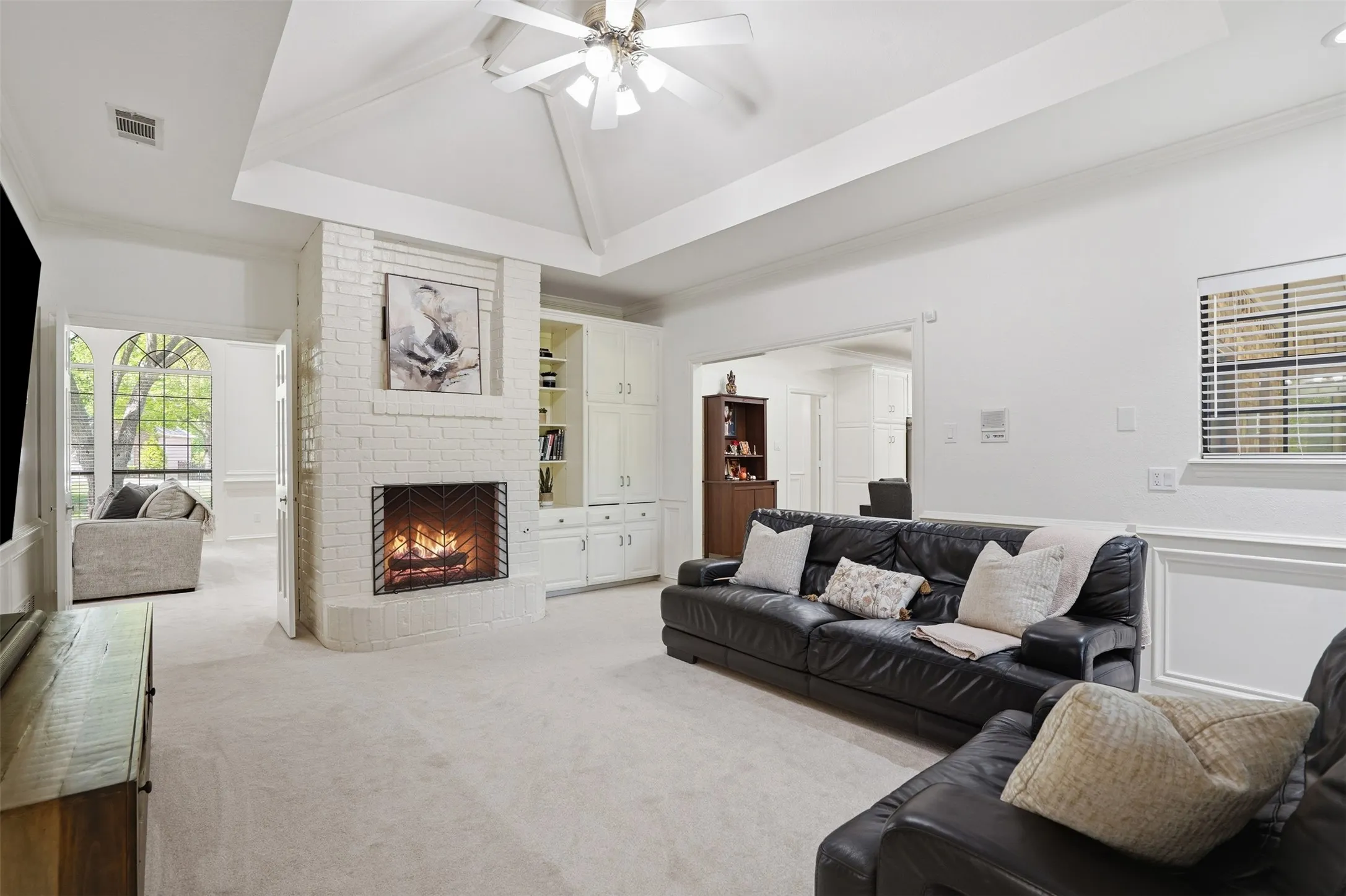 Single Family Residence For Sale in Tarrant County , 1363 Cross Timber Drive, Southlake, Texas 76092, 4 Bedroom, 3 Bathroom, 3 Garage spaces, 3,230 Sqft, built in 1986, mls#21343140, Real Estate Agent in Southlake, Homes For Sale in Tarrant county, Homes For Sale in Southlake, Realtor in Southlake Texas, Real Estate Brokerage Independent Realty Texas, Luminita Cordes Realtor