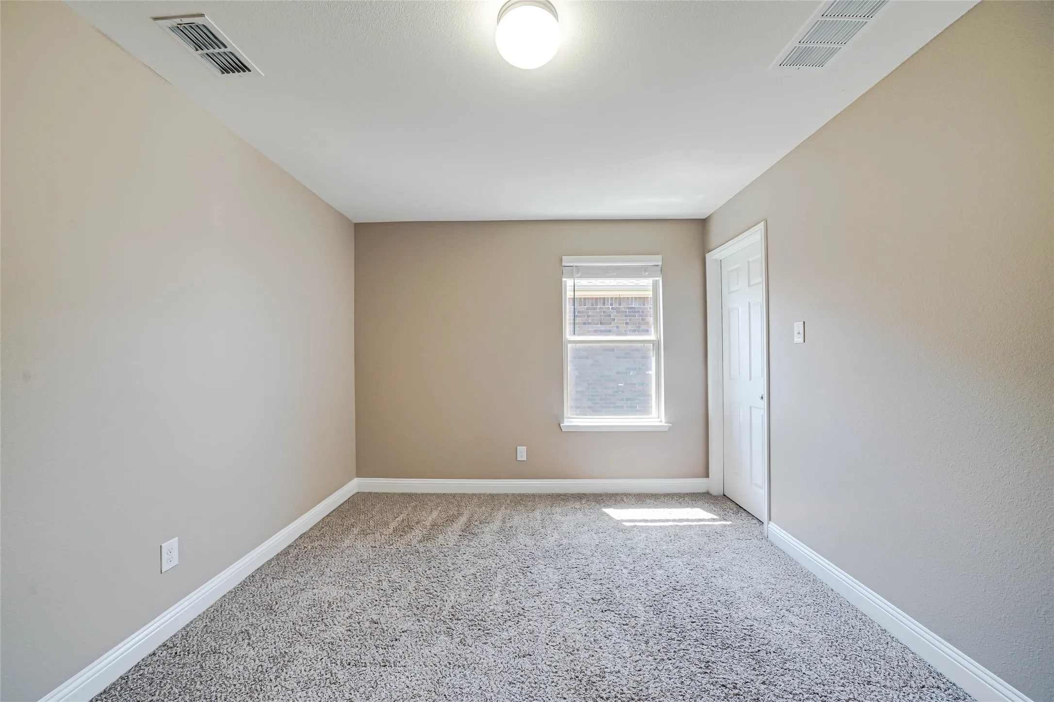 Single Family Residence For Rent in Collin County , 410 Club House Drive, Allen, Texas 75002, 4 Bedroom, 3 Bathroom, 2 Garage spaces, 2,584 Sqft, built in 2018, mls#21341943, Real Estate Agent in Allen, Homes For Rent in Collin county, Homes For Rent in Allen, Realtor in Allen Texas, Real Estate Brokerage Independent Realty Texas, Luminita Cordes Realtor