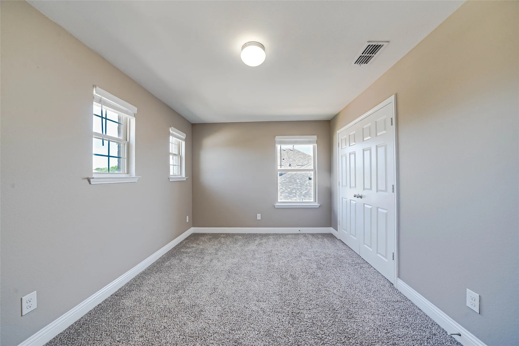 Single Family Residence For Rent in Collin County , 410 Club House Drive, Allen, Texas 75002, 4 Bedroom, 3 Bathroom, 2 Garage spaces, 2,584 Sqft, built in 2018, mls#21341943, Real Estate Agent in Allen, Homes For Rent in Collin county, Homes For Rent in Allen, Realtor in Allen Texas, Real Estate Brokerage Independent Realty Texas, Luminita Cordes Realtor