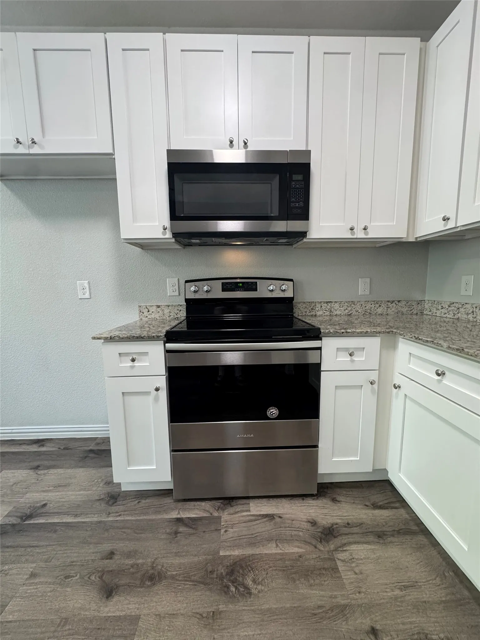 Duplex For Rent in Tarrant County , 2026 Brookes Street, Fort Worth, Texas 76105, 2 Bedroom, 2 Bathroom, 1 Garage spaces, 2,104 Sqft, built in 2019, mls#21343360, Real Estate Agent in Fort Worth, Homes For Rent in Tarrant county, Homes For Rent in Fort Worth, Realtor in Fort Worth Texas, Real Estate Brokerage Independent Realty Texas, Luminita Cordes Realtor