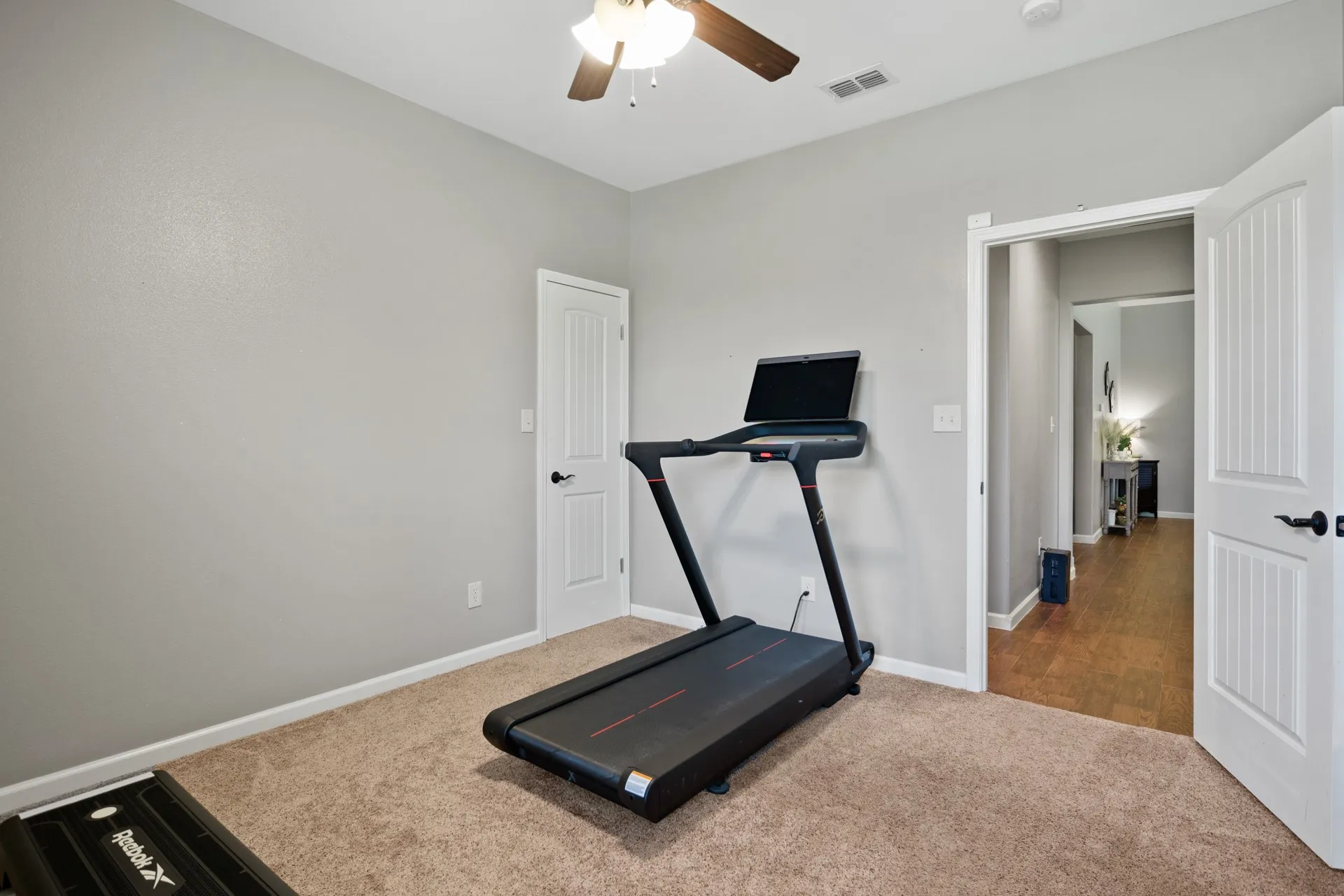 Single Family Residence For Sale in Titus County , 31 County Road 4742, Mt Pleasant, Texas 75455, 4 Bedroom, 2 Bathroom, 1 Garage spaces, 2,376 Sqft, built in 2017, mls#21343322, Real Estate Agent in Mt Pleasant, Homes For Sale in Titus county, Homes For Sale in Mt Pleasant, Realtor in Mt Pleasant Texas, Real Estate Brokerage Independent Realty Texas, Luminita Cordes Realtor