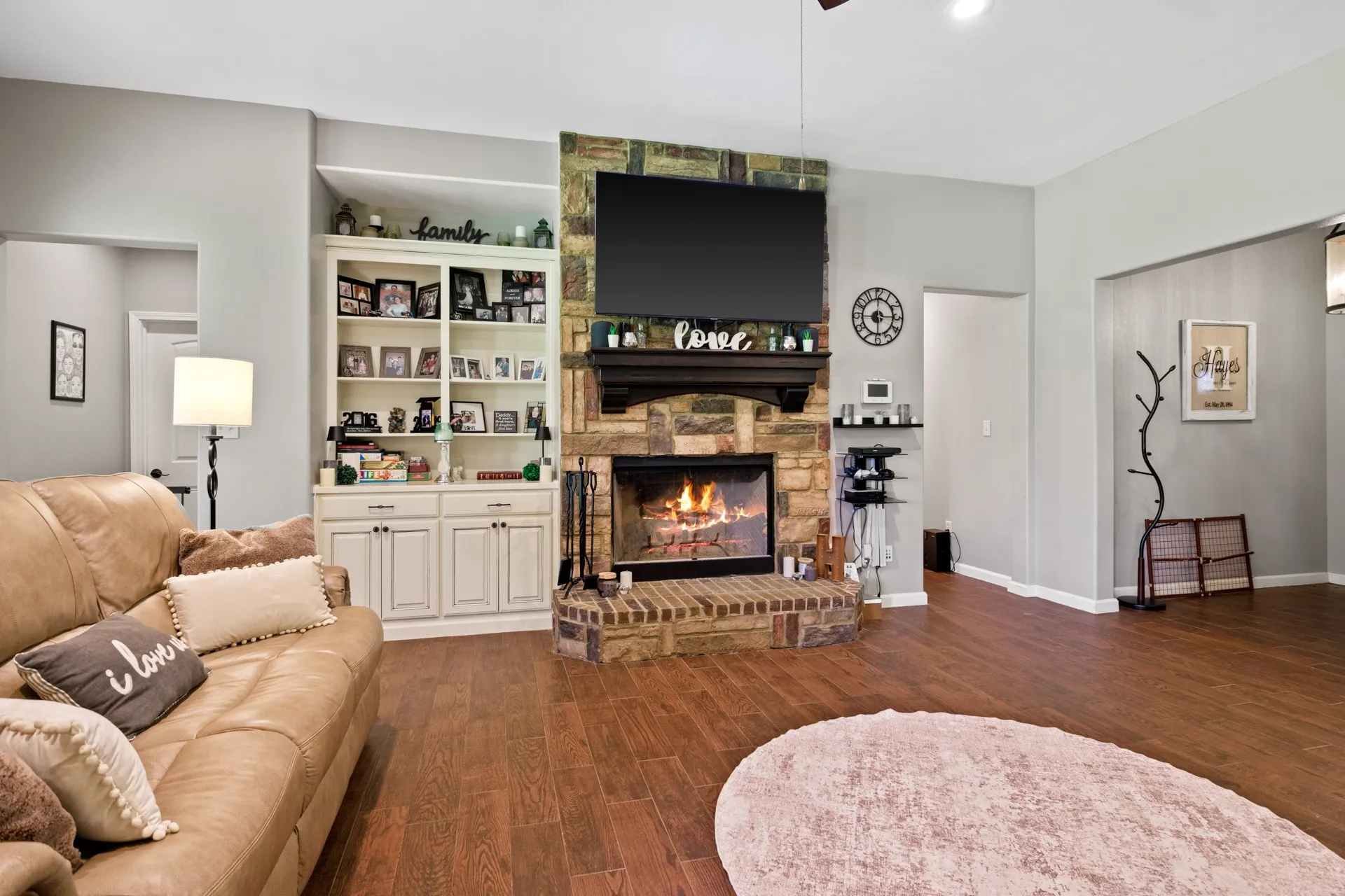 Single Family Residence For Sale in Titus County , 31 County Road 4742, Mt Pleasant, Texas 75455, 4 Bedroom, 2 Bathroom, 1 Garage spaces, 2,376 Sqft, built in 2017, mls#21343322, Real Estate Agent in Mt Pleasant, Homes For Sale in Titus county, Homes For Sale in Mt Pleasant, Realtor in Mt Pleasant Texas, Real Estate Brokerage Independent Realty Texas, Luminita Cordes Realtor