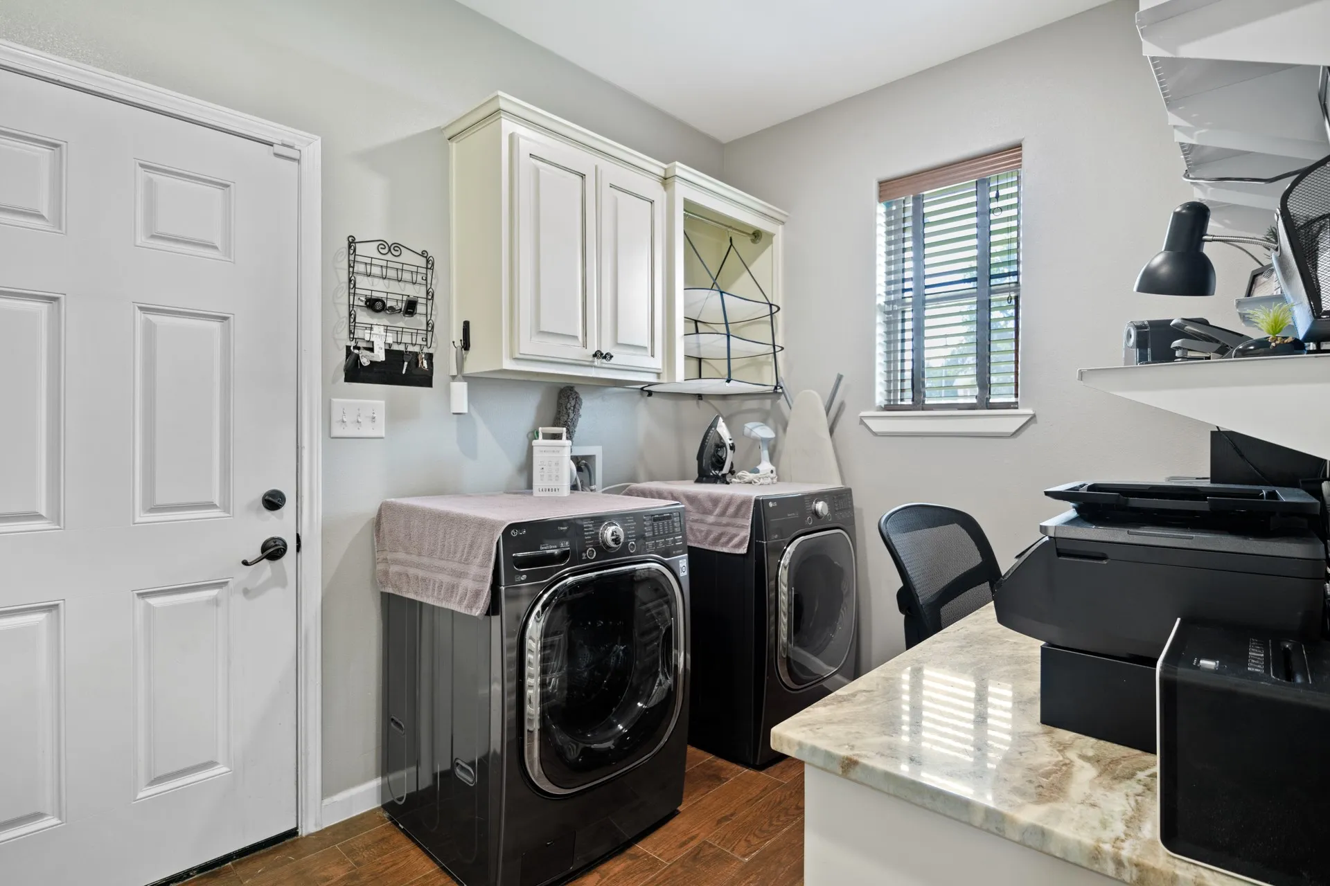 Single Family Residence For Sale in Titus County , 31 County Road 4742, Mt Pleasant, Texas 75455, 4 Bedroom, 2 Bathroom, 1 Garage spaces, 2,376 Sqft, built in 2017, mls#21343322, Real Estate Agent in Mt Pleasant, Homes For Sale in Titus county, Homes For Sale in Mt Pleasant, Realtor in Mt Pleasant Texas, Real Estate Brokerage Independent Realty Texas, Luminita Cordes Realtor