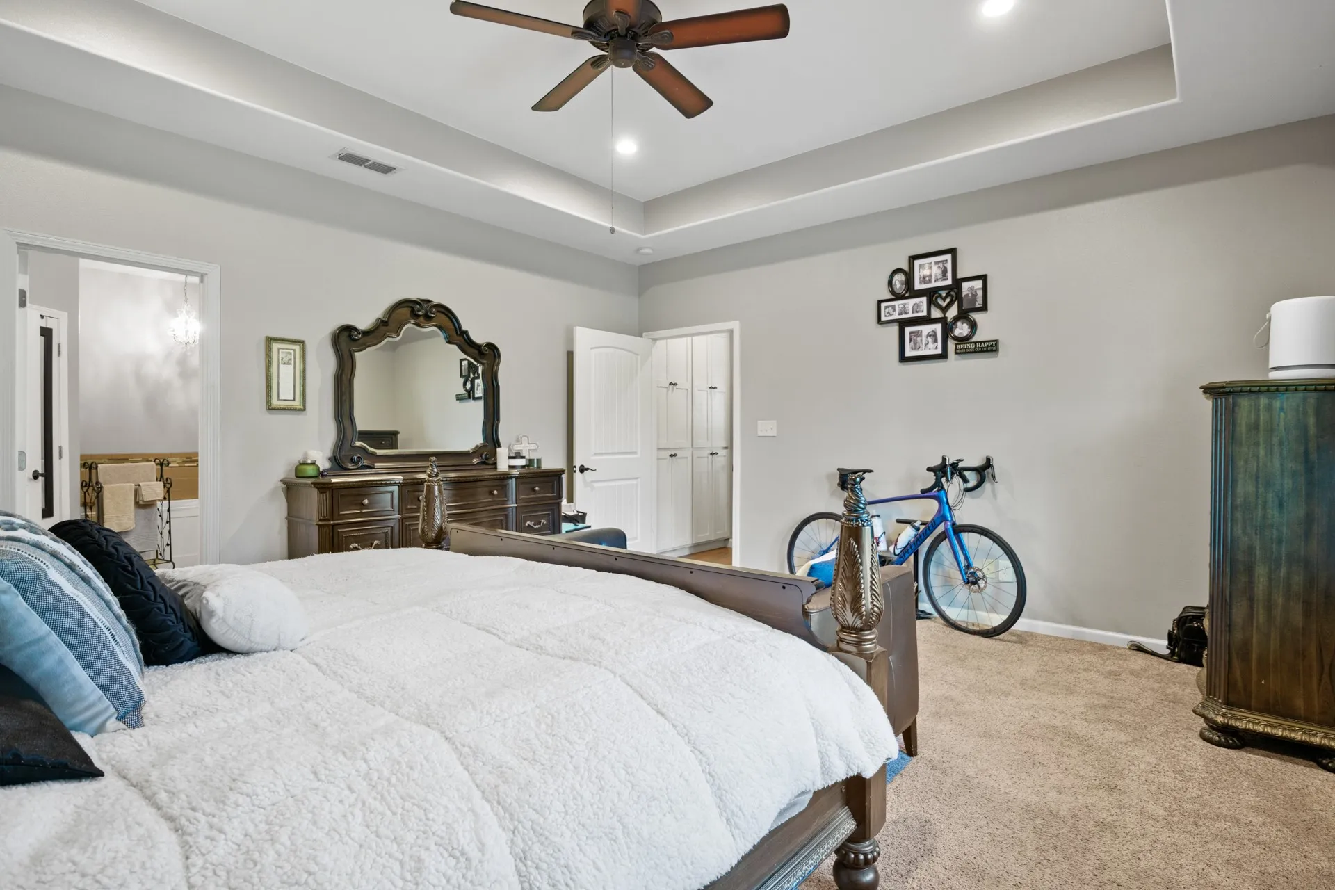 Single Family Residence For Sale in Titus County , 31 County Road 4742, Mt Pleasant, Texas 75455, 4 Bedroom, 2 Bathroom, 1 Garage spaces, 2,376 Sqft, built in 2017, mls#21343322, Real Estate Agent in Mt Pleasant, Homes For Sale in Titus county, Homes For Sale in Mt Pleasant, Realtor in Mt Pleasant Texas, Real Estate Brokerage Independent Realty Texas, Luminita Cordes Realtor