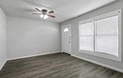 Single Family Residence For Sale in Johnson County , 122 Ramsey Avenue, Cleburne, Texas 76031, 4 Bedroom, 2 Bathroom, Garage spaces, 1,760 Sqft, built in 1953, mls#21334411, Real Estate Agent in Cleburne, Homes For Sale in Johnson county, Homes For Sale in Cleburne, Realtor in Cleburne Texas, Real Estate Brokerage Independent Realty Texas, Luminita Cordes Realtor
