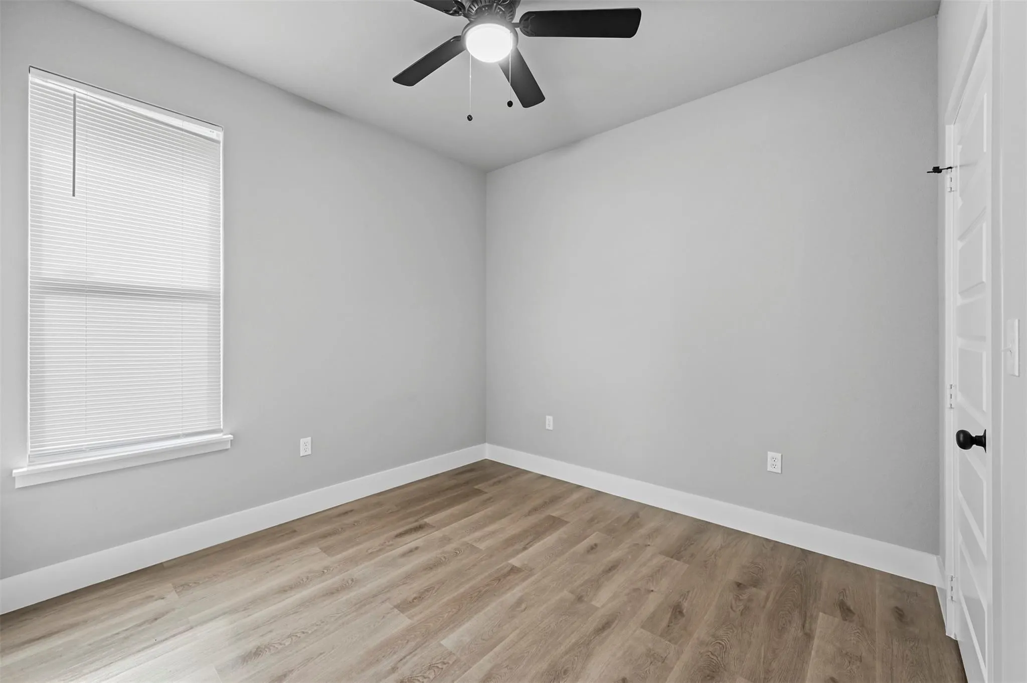 Single Family Residence For Rent in Henderson County , 6147 Shawnee Drive, Mabank, Texas 75156, 3 Bedroom, 2 Bathroom, Garage spaces, 1,380 Sqft, built in 2024, mls#21343367, Real Estate Agent in Mabank, Homes For Rent in Henderson county, Homes For Rent in Mabank, Realtor in Mabank Texas, Real Estate Brokerage Independent Realty Texas, Luminita Cordes Realtor
