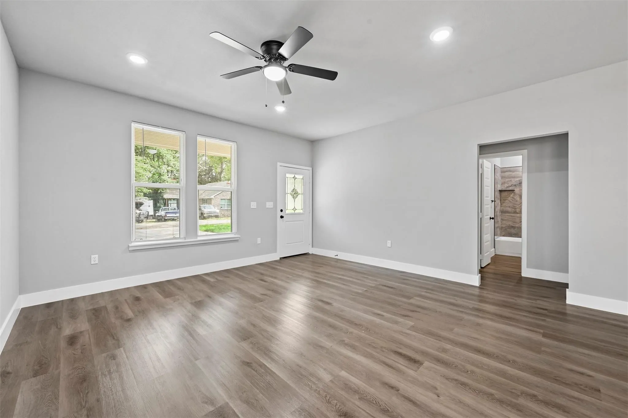 Single Family Residence For Rent in Henderson County , 6147 Shawnee Drive, Mabank, Texas 75156, 3 Bedroom, 2 Bathroom, Garage spaces, 1,380 Sqft, built in 2024, mls#21343367, Real Estate Agent in Mabank, Homes For Rent in Henderson county, Homes For Rent in Mabank, Realtor in Mabank Texas, Real Estate Brokerage Independent Realty Texas, Luminita Cordes Realtor