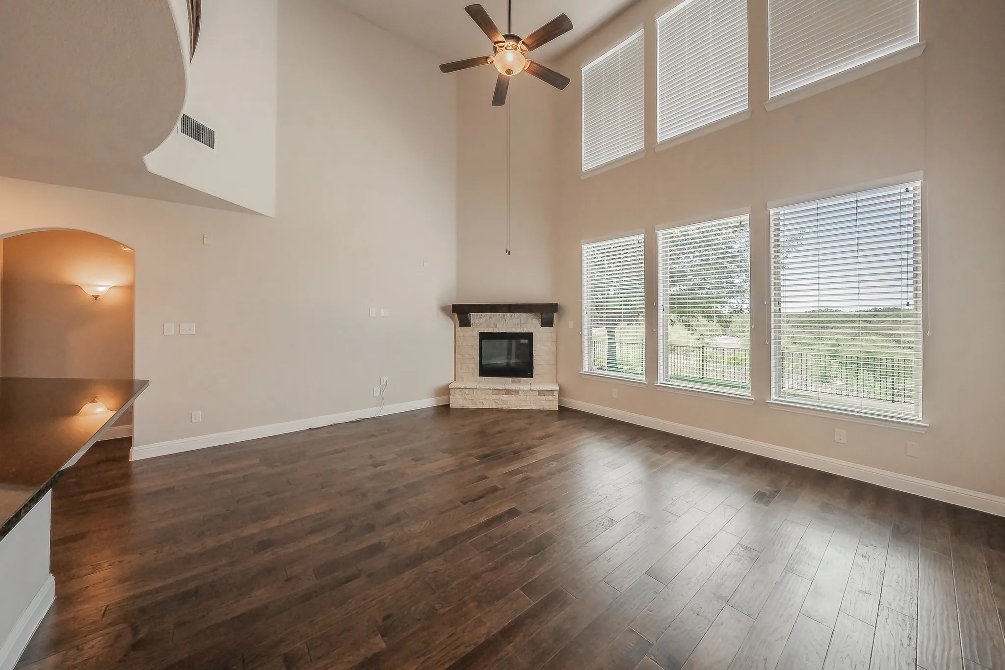 Single Family Residence For Rent in Denton County , 15505 Bluffdale Drive, Fort Worth, Texas 76262, 4 Bedroom, 4 Bathroom, Garage spaces, 2,706 Sqft, built in 2015, mls#21343164, Real Estate Agent in Fort Worth, Homes For Rent in Denton county, Homes For Rent in Fort Worth, Realtor in Fort Worth Texas, Real Estate Brokerage Independent Realty Texas, Luminita Cordes Realtor