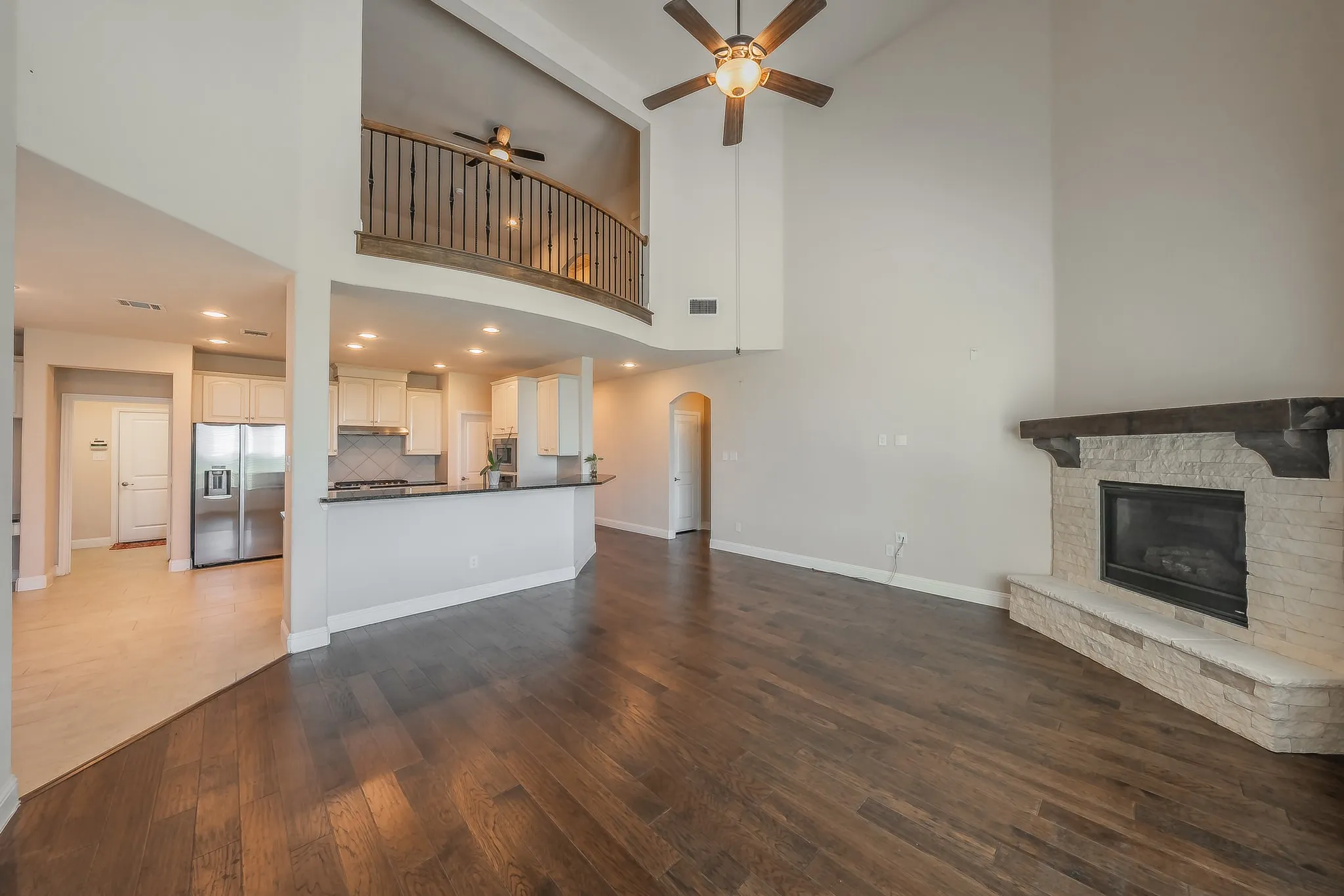 Single Family Residence For Rent in Denton County , 15505 Bluffdale Drive, Fort Worth, Texas 76262, 4 Bedroom, 4 Bathroom, Garage spaces, 2,706 Sqft, built in 2015, mls#21343164, Real Estate Agent in Fort Worth, Homes For Rent in Denton county, Homes For Rent in Fort Worth, Realtor in Fort Worth Texas, Real Estate Brokerage Independent Realty Texas, Luminita Cordes Realtor