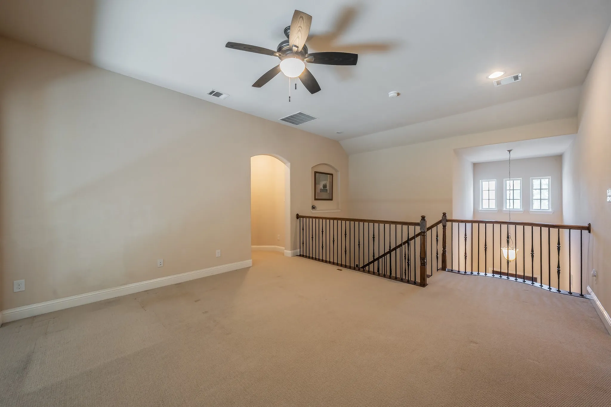 Single Family Residence For Rent in Denton County , 15505 Bluffdale Drive, Fort Worth, Texas 76262, 4 Bedroom, 4 Bathroom, Garage spaces, 2,706 Sqft, built in 2015, mls#21343164, Real Estate Agent in Fort Worth, Homes For Rent in Denton county, Homes For Rent in Fort Worth, Realtor in Fort Worth Texas, Real Estate Brokerage Independent Realty Texas, Luminita Cordes Realtor
