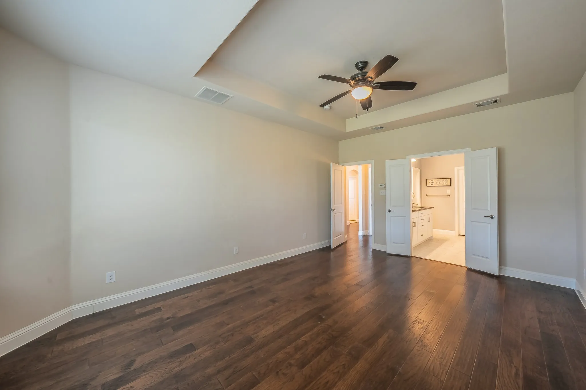 Single Family Residence For Rent in Denton County , 15505 Bluffdale Drive, Fort Worth, Texas 76262, 4 Bedroom, 4 Bathroom, Garage spaces, 2,706 Sqft, built in 2015, mls#21343164, Real Estate Agent in Fort Worth, Homes For Rent in Denton county, Homes For Rent in Fort Worth, Realtor in Fort Worth Texas, Real Estate Brokerage Independent Realty Texas, Luminita Cordes Realtor