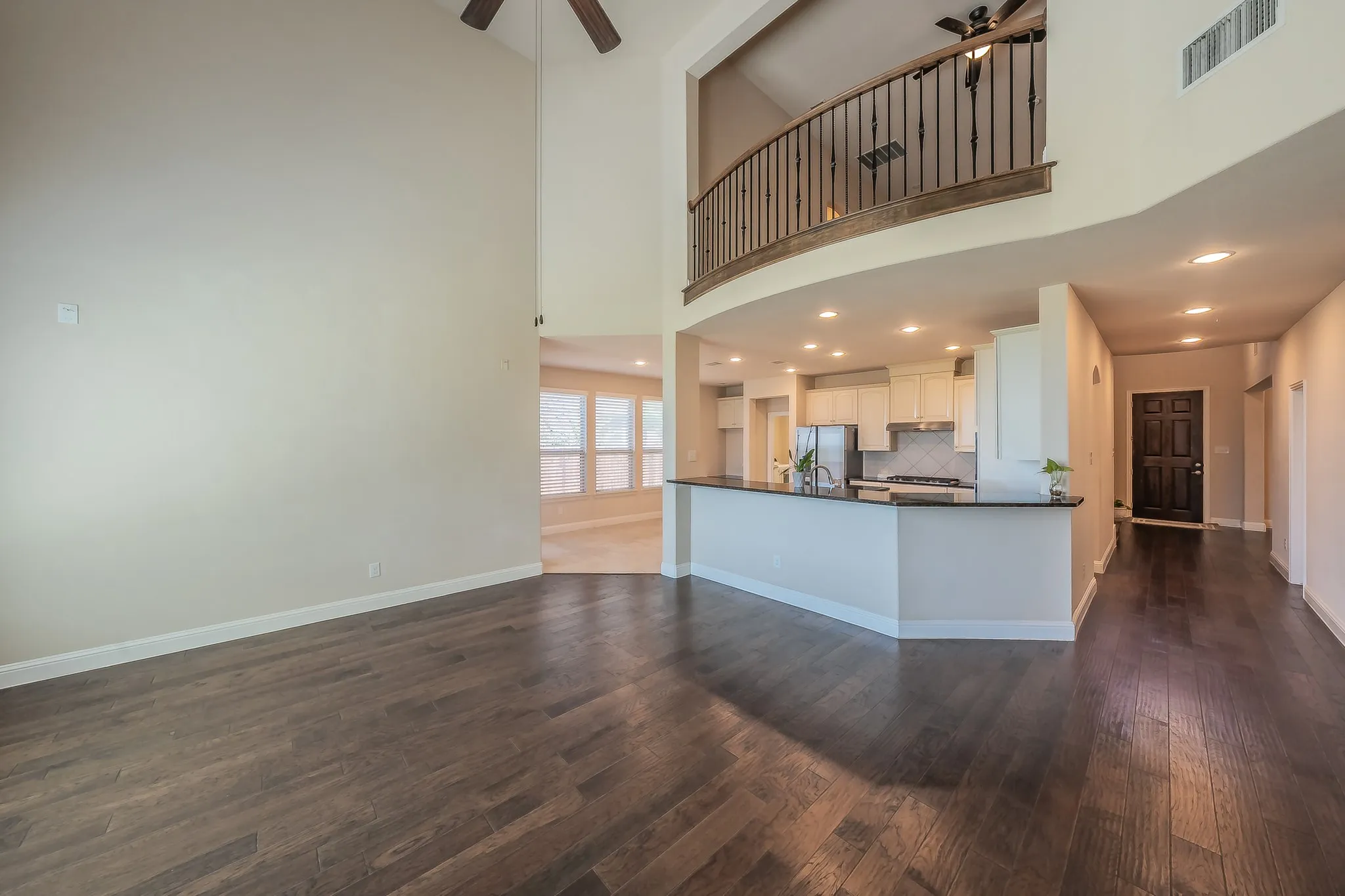 Single Family Residence For Rent in Denton County , 15505 Bluffdale Drive, Fort Worth, Texas 76262, 4 Bedroom, 4 Bathroom, Garage spaces, 2,706 Sqft, built in 2015, mls#21343164, Real Estate Agent in Fort Worth, Homes For Rent in Denton county, Homes For Rent in Fort Worth, Realtor in Fort Worth Texas, Real Estate Brokerage Independent Realty Texas, Luminita Cordes Realtor