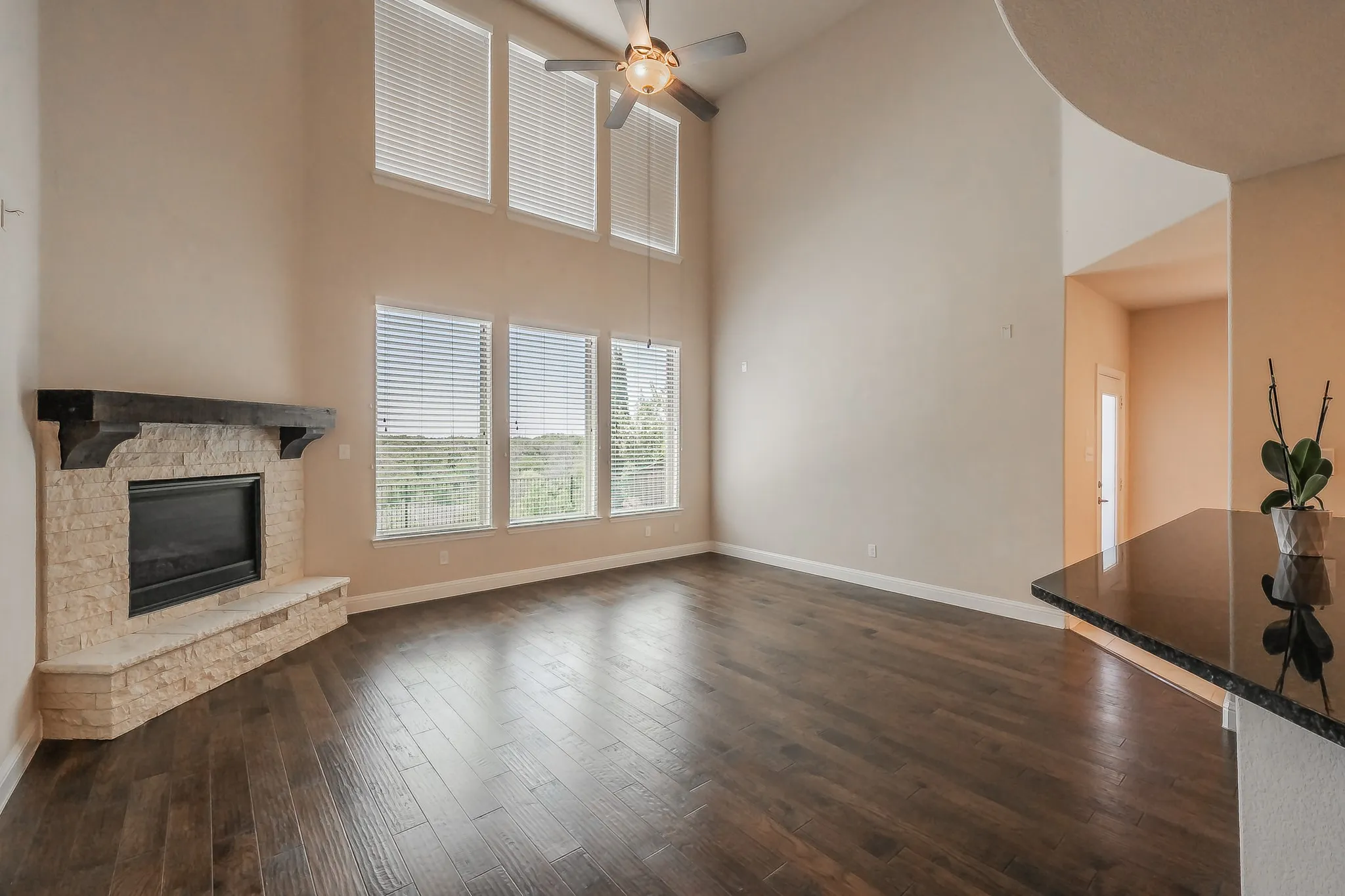 Single Family Residence For Rent in Denton County , 15505 Bluffdale Drive, Fort Worth, Texas 76262, 4 Bedroom, 4 Bathroom, Garage spaces, 2,706 Sqft, built in 2015, mls#21343164, Real Estate Agent in Fort Worth, Homes For Rent in Denton county, Homes For Rent in Fort Worth, Realtor in Fort Worth Texas, Real Estate Brokerage Independent Realty Texas, Luminita Cordes Realtor