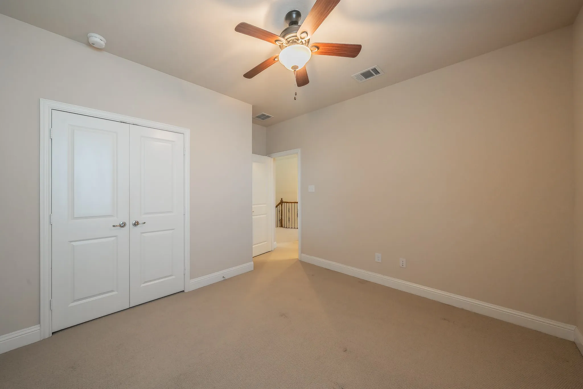 Single Family Residence For Rent in Denton County , 15505 Bluffdale Drive, Fort Worth, Texas 76262, 4 Bedroom, 4 Bathroom, Garage spaces, 2,706 Sqft, built in 2015, mls#21343164, Real Estate Agent in Fort Worth, Homes For Rent in Denton county, Homes For Rent in Fort Worth, Realtor in Fort Worth Texas, Real Estate Brokerage Independent Realty Texas, Luminita Cordes Realtor