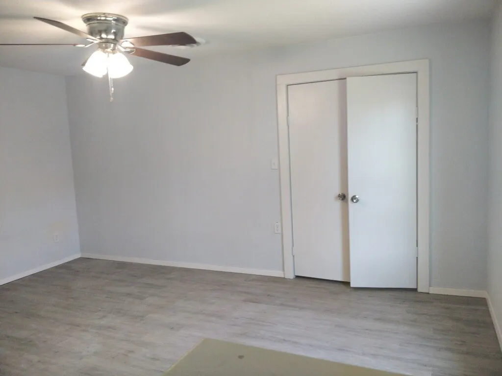 Single Family Residence For Rent in Grayson County , 2900 Mirick, Denison, Texas 75020, 4 Bedrooms, 2 Bathrooms, Garage spaces, 1,587 Sqft, built in 1940, Price $1,600, mls#21343365, Real Estate Agent in Denison, Homes For Rent in Grayson county, Homes For Rent in Denison, Realtor in Denison Texas, Real Estate Brokerage Independent Realty Texas, Luminita Cordes Realtor