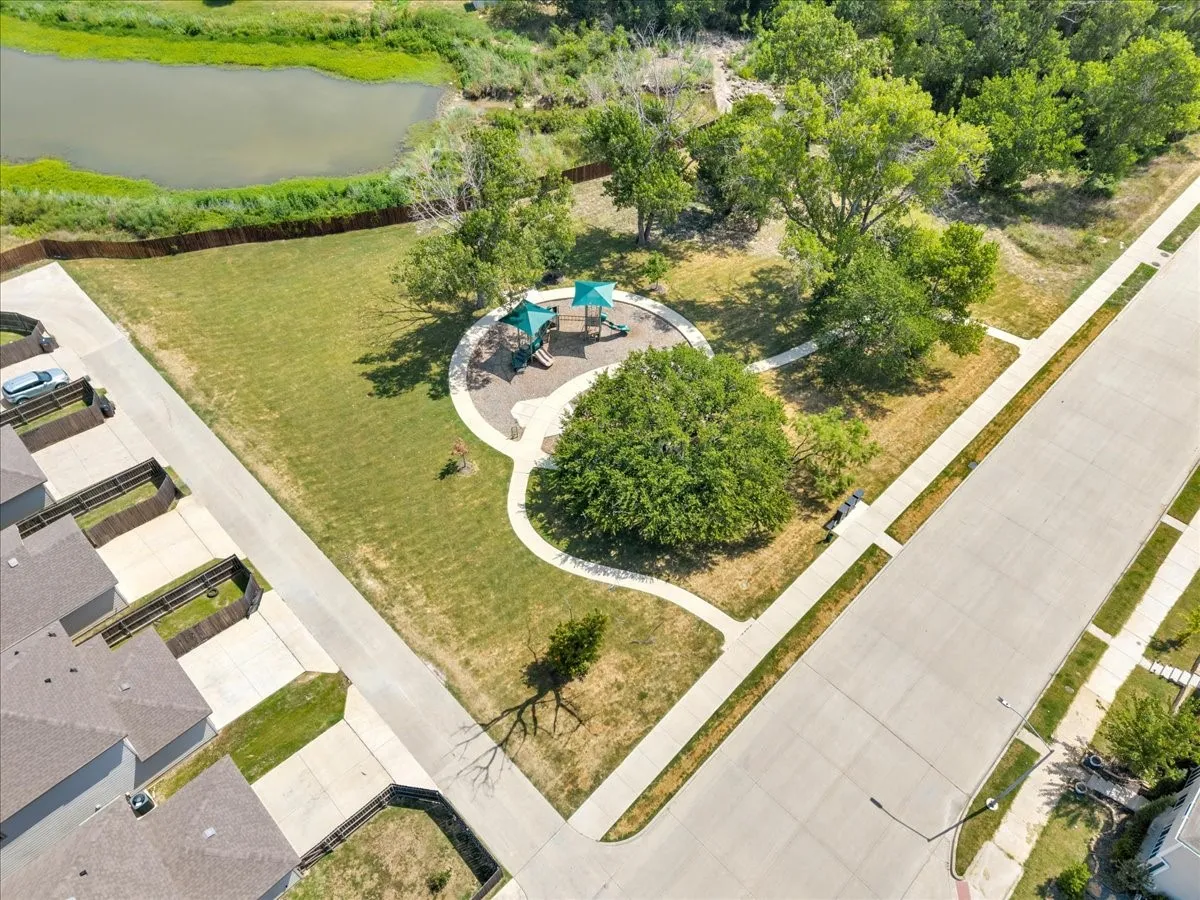 Single Family Residence For Sale in Tarrant County , 5645 Willamette Drive, Fort Worth, Texas 76119, 3 Bedroom, 3 Bathroom, 2 Garage spaces, 2,027 Sqft, built in 2022, mls#21343316, Real Estate Agent in Fort Worth, Homes For Sale in Tarrant county, Homes For Sale in Fort Worth, Realtor in Fort Worth Texas, Real Estate Brokerage Independent Realty Texas, Luminita Cordes Realtor