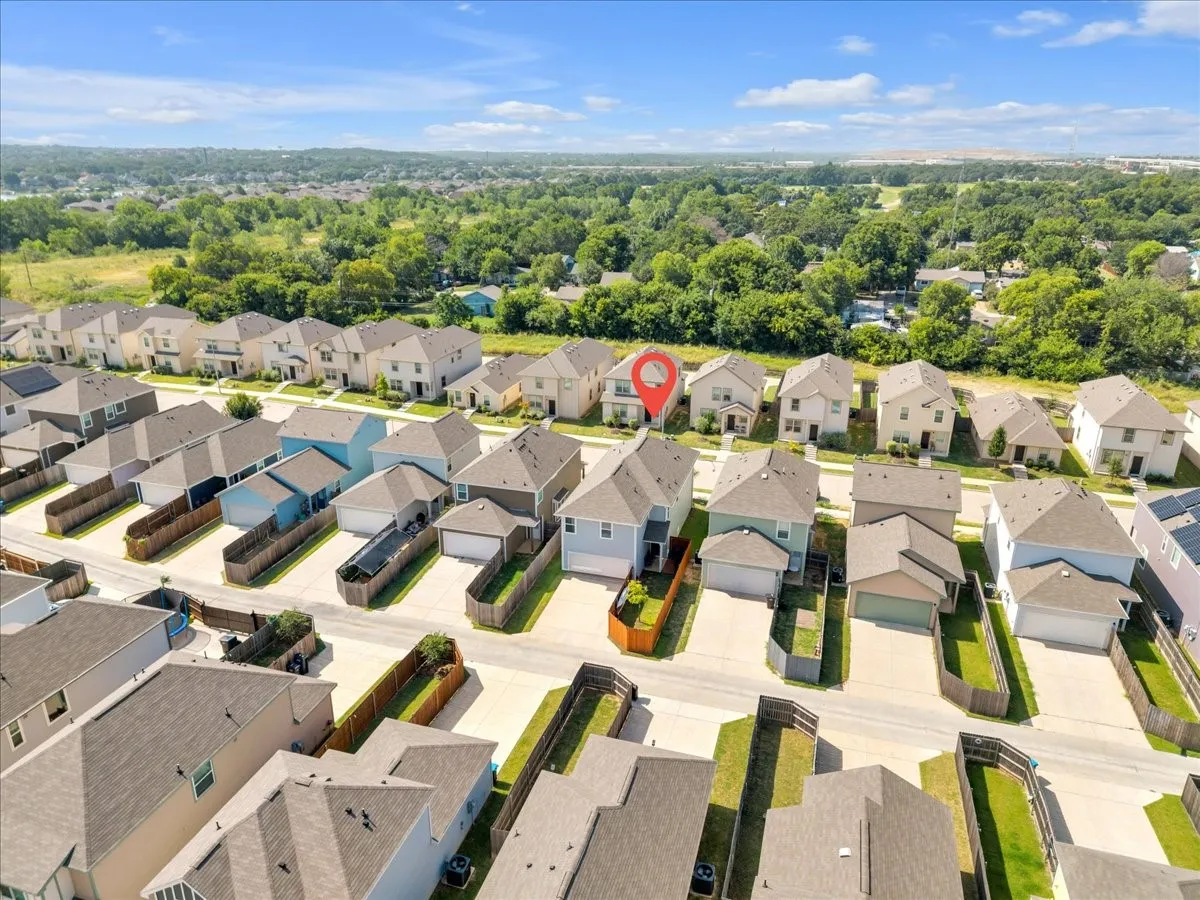 Single Family Residence For Sale in Tarrant County , 5645 Willamette Drive, Fort Worth, Texas 76119, 3 Bedroom, 3 Bathroom, 2 Garage spaces, 2,027 Sqft, built in 2022, mls#21343316, Real Estate Agent in Fort Worth, Homes For Sale in Tarrant county, Homes For Sale in Fort Worth, Realtor in Fort Worth Texas, Real Estate Brokerage Independent Realty Texas, Luminita Cordes Realtor