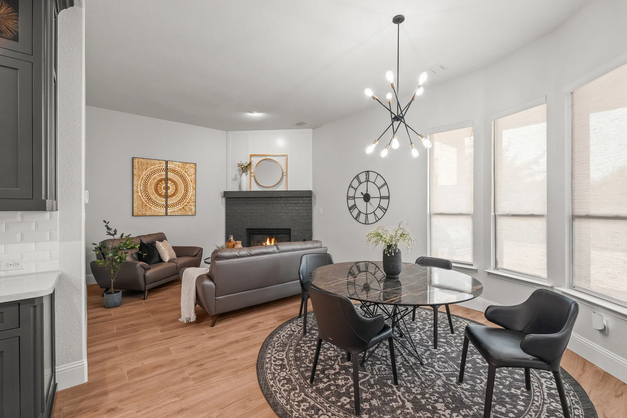 Dining Area & Hearth Room.