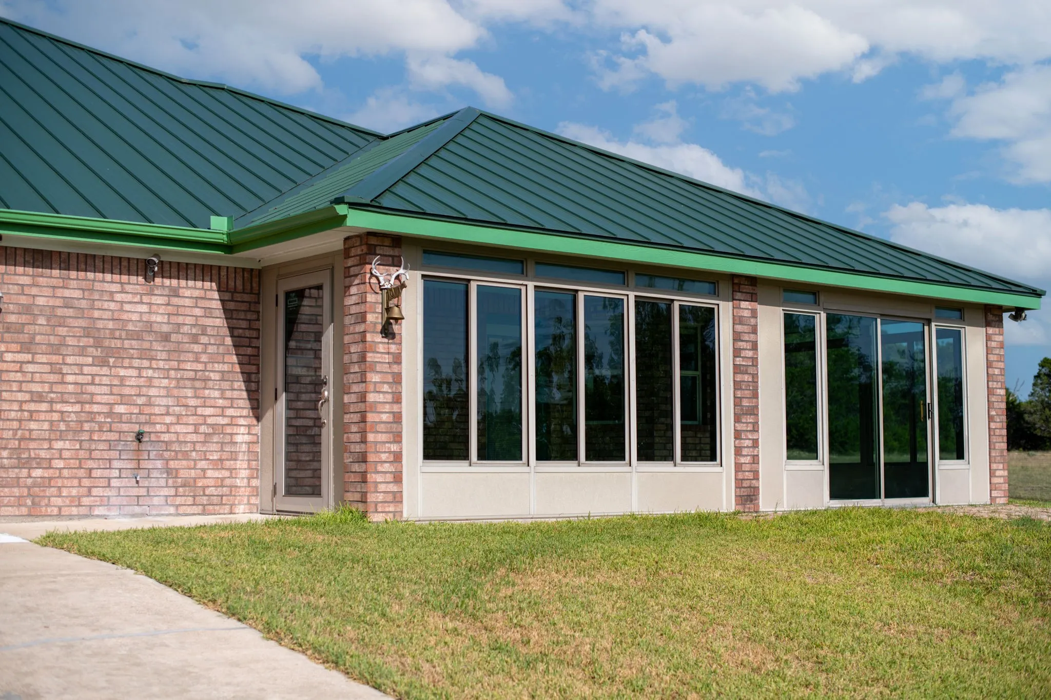 Single Family Residence For Sale in Lampasas County , 853 County Road 4390, Kempner, Texas 76539, 3 Bedroom, 2 Bathroom, 2 Garage spaces, 2,331 Sqft, built in 2001, Price $985,000, mls#21343375, Real Estate Agent in Kempner, Homes For Sale in Lampasas county, Homes For Sale in Kempner, Realtor in Kempner Texas, Real Estate Brokerage Independent Realty Texas, Luminita Cordes Realtor