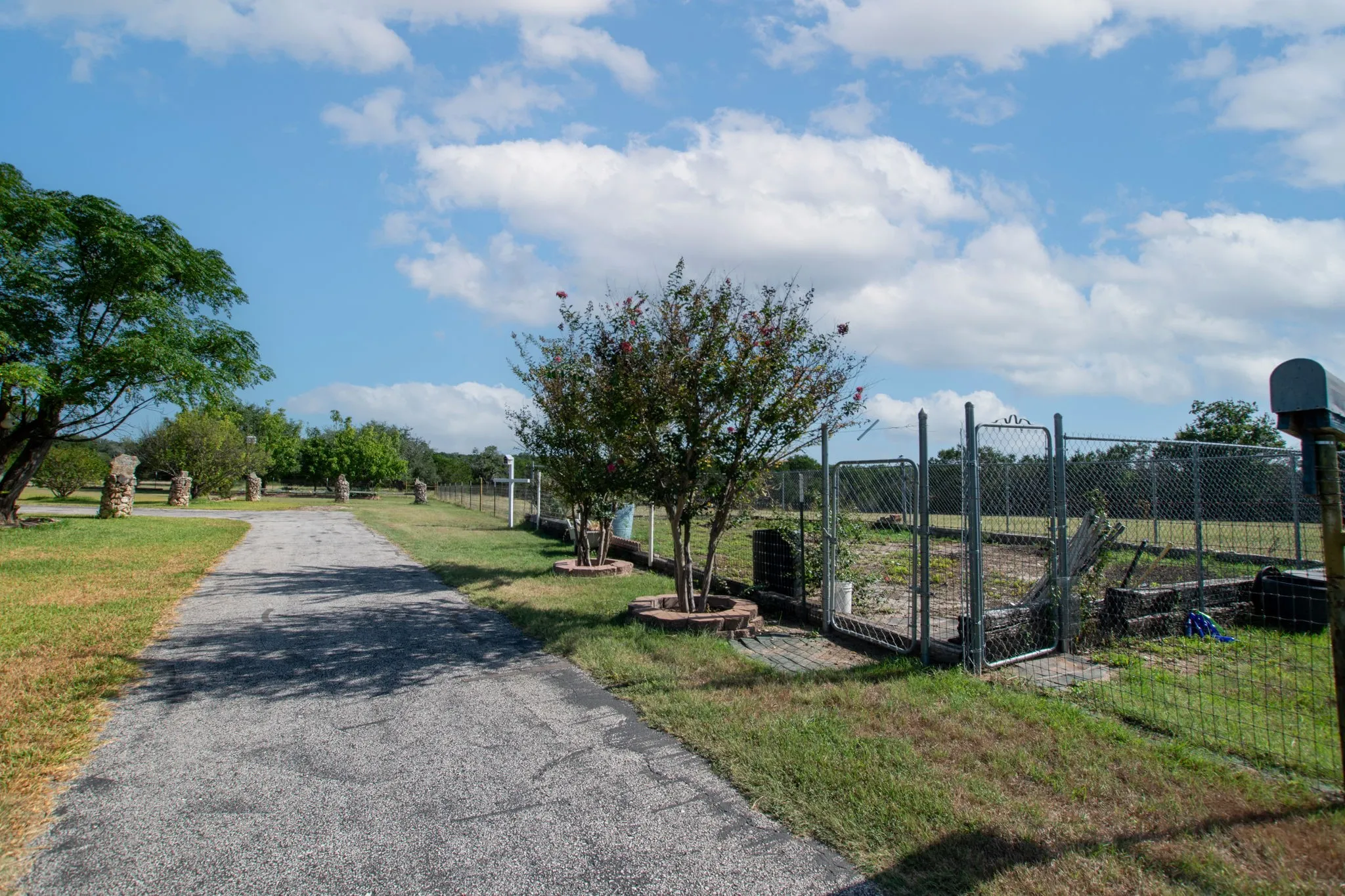 Single Family Residence For Sale in Lampasas County , 853 County Road 4390, Kempner, Texas 76539, 3 Bedroom, 2 Bathroom, 2 Garage spaces, 2,331 Sqft, built in 2001, Price $985,000, mls#21343375, Real Estate Agent in Kempner, Homes For Sale in Lampasas county, Homes For Sale in Kempner, Realtor in Kempner Texas, Real Estate Brokerage Independent Realty Texas, Luminita Cordes Realtor